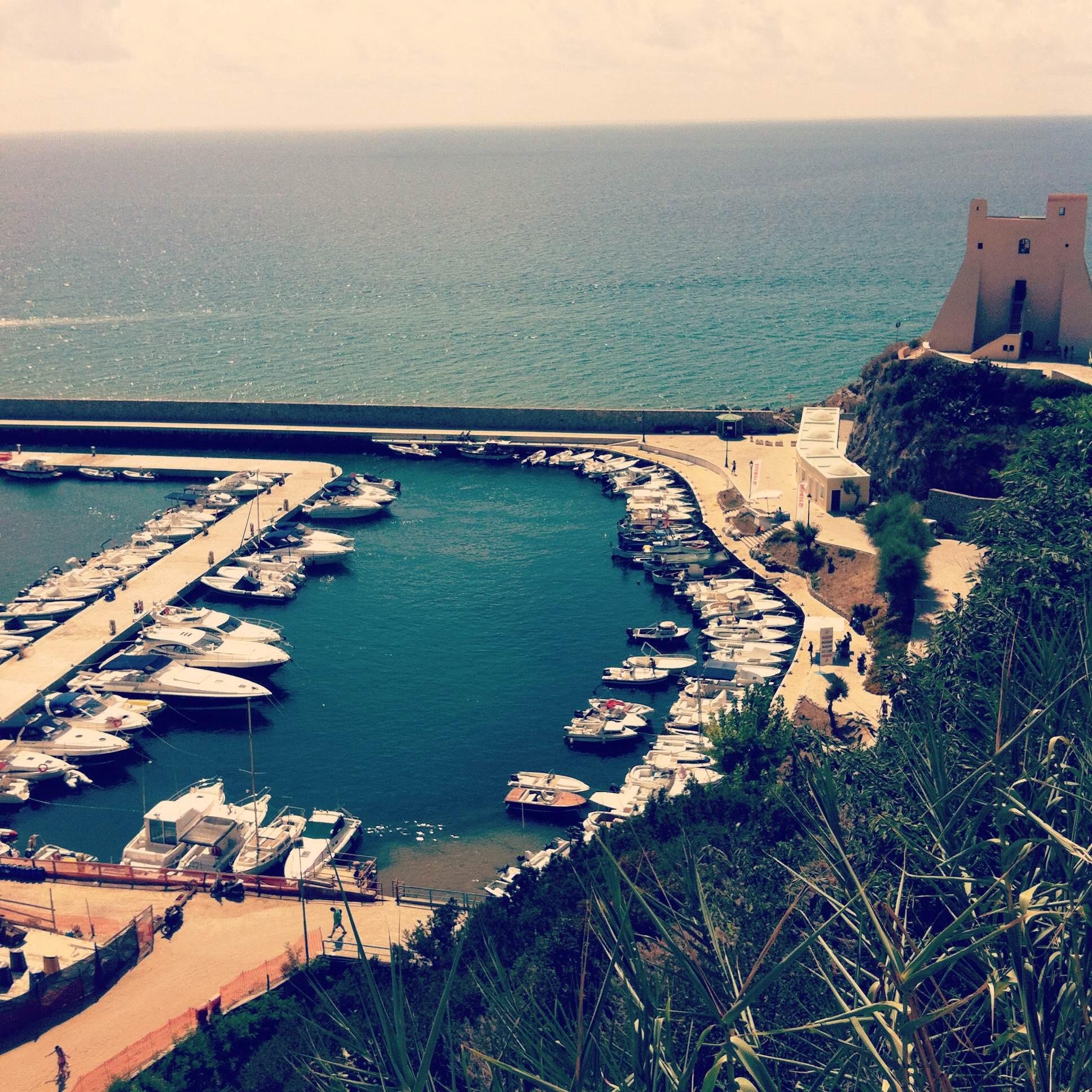 Sperlonga, por Piero Corvo