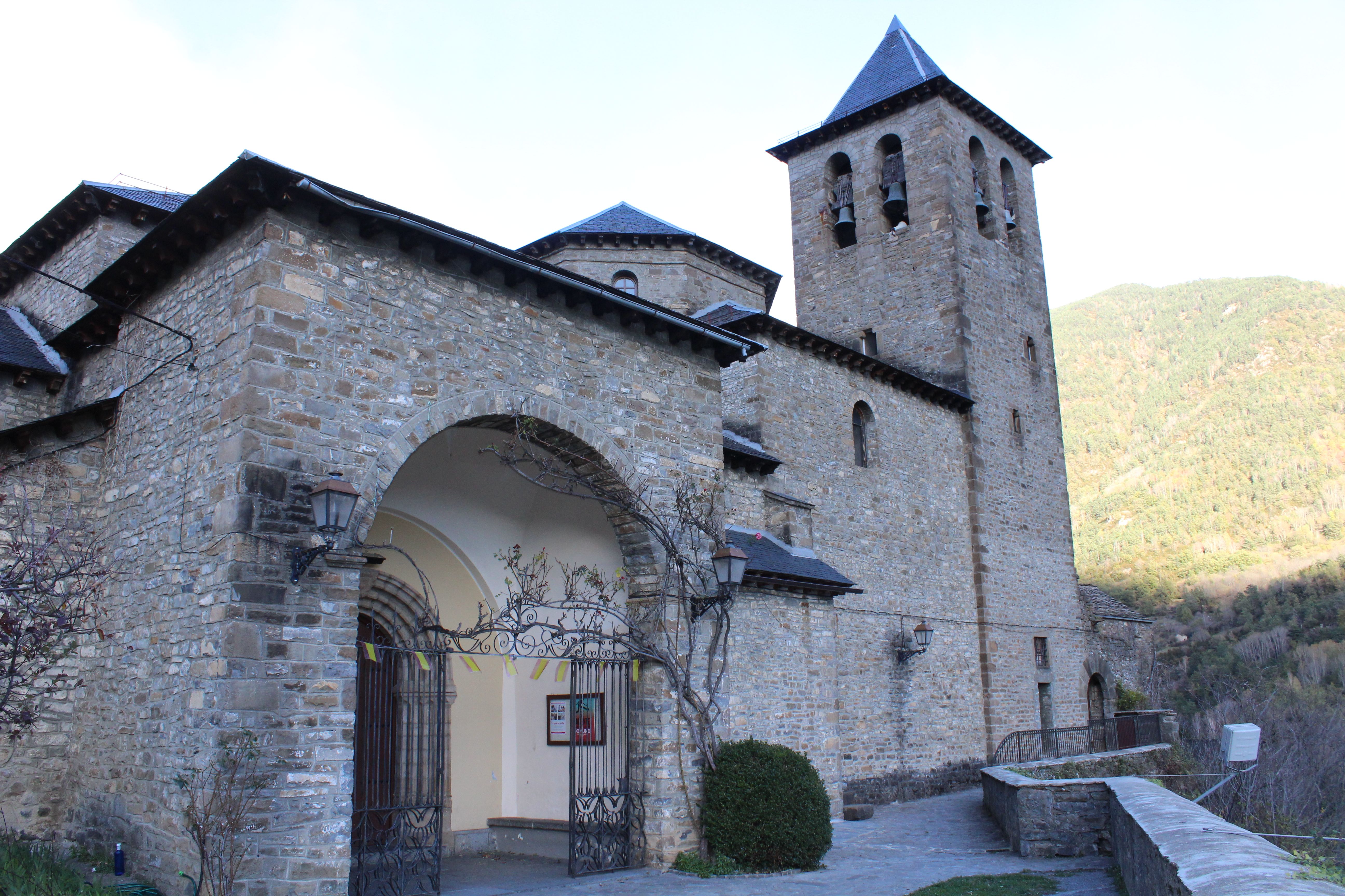 Iglesias en Huesca que cuentan historias de fe y belleza arquitectónica