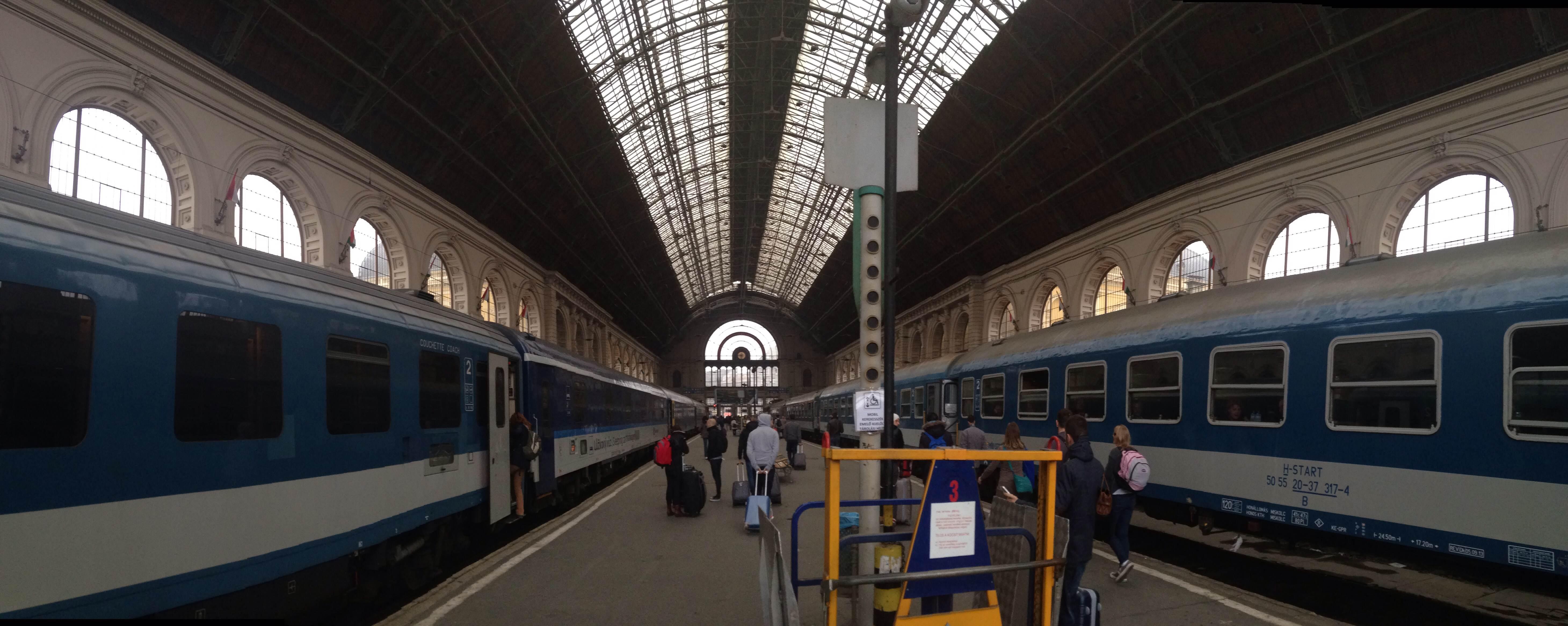 Estación de Budapest Oeste, por antonio diaz estevez
