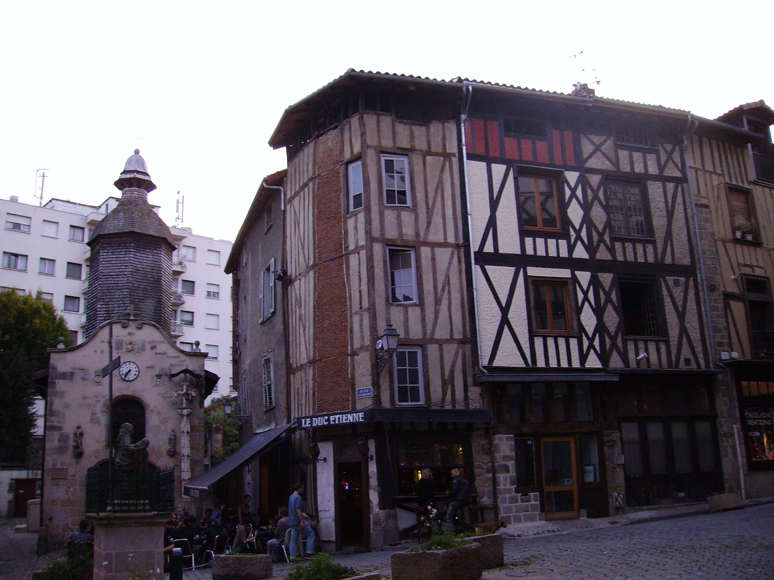 12 lugares que no debes dejar de visitar en Limoges