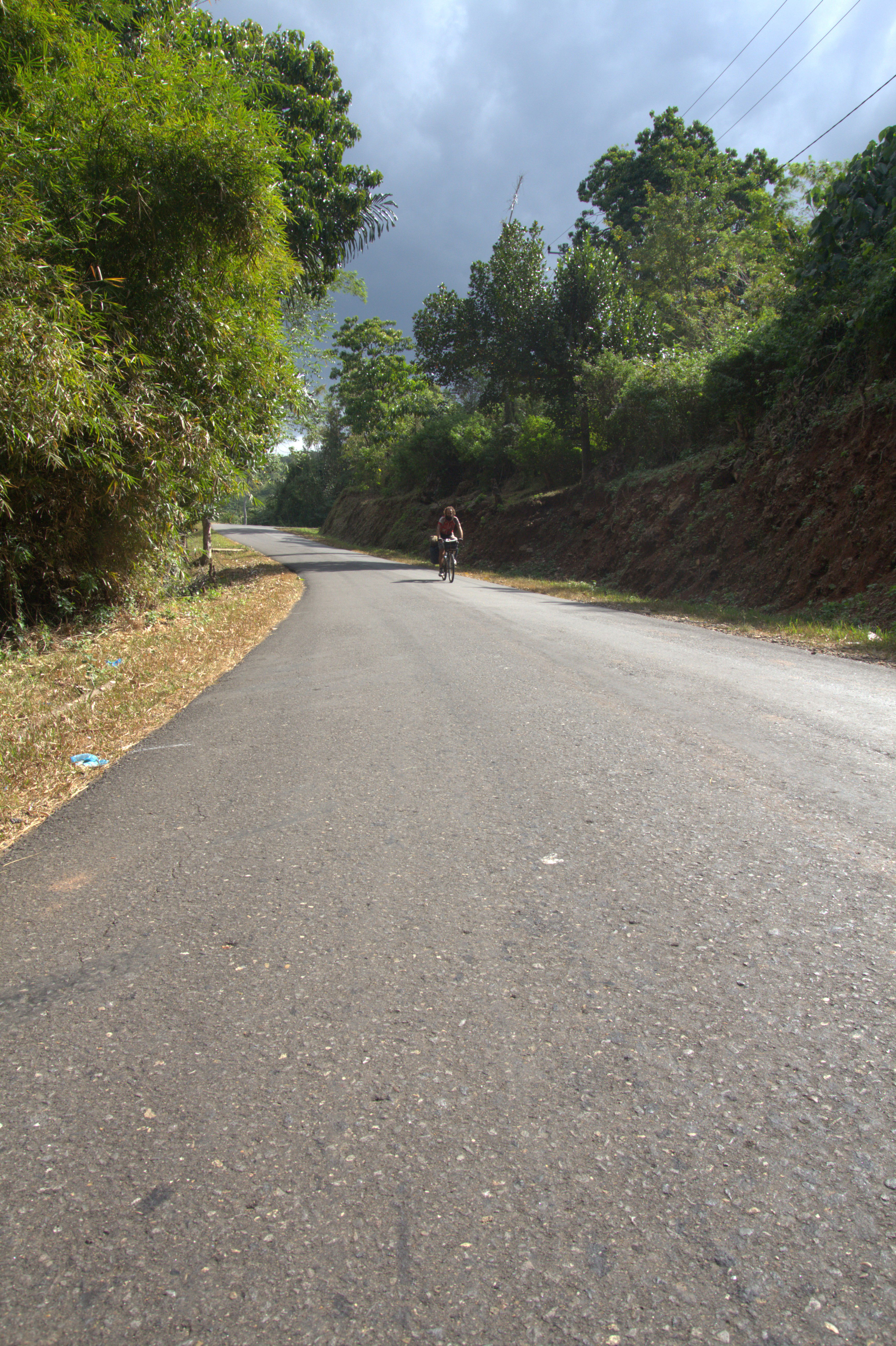 Calles de Indonesia donde la cultura y la vida se entrelazan