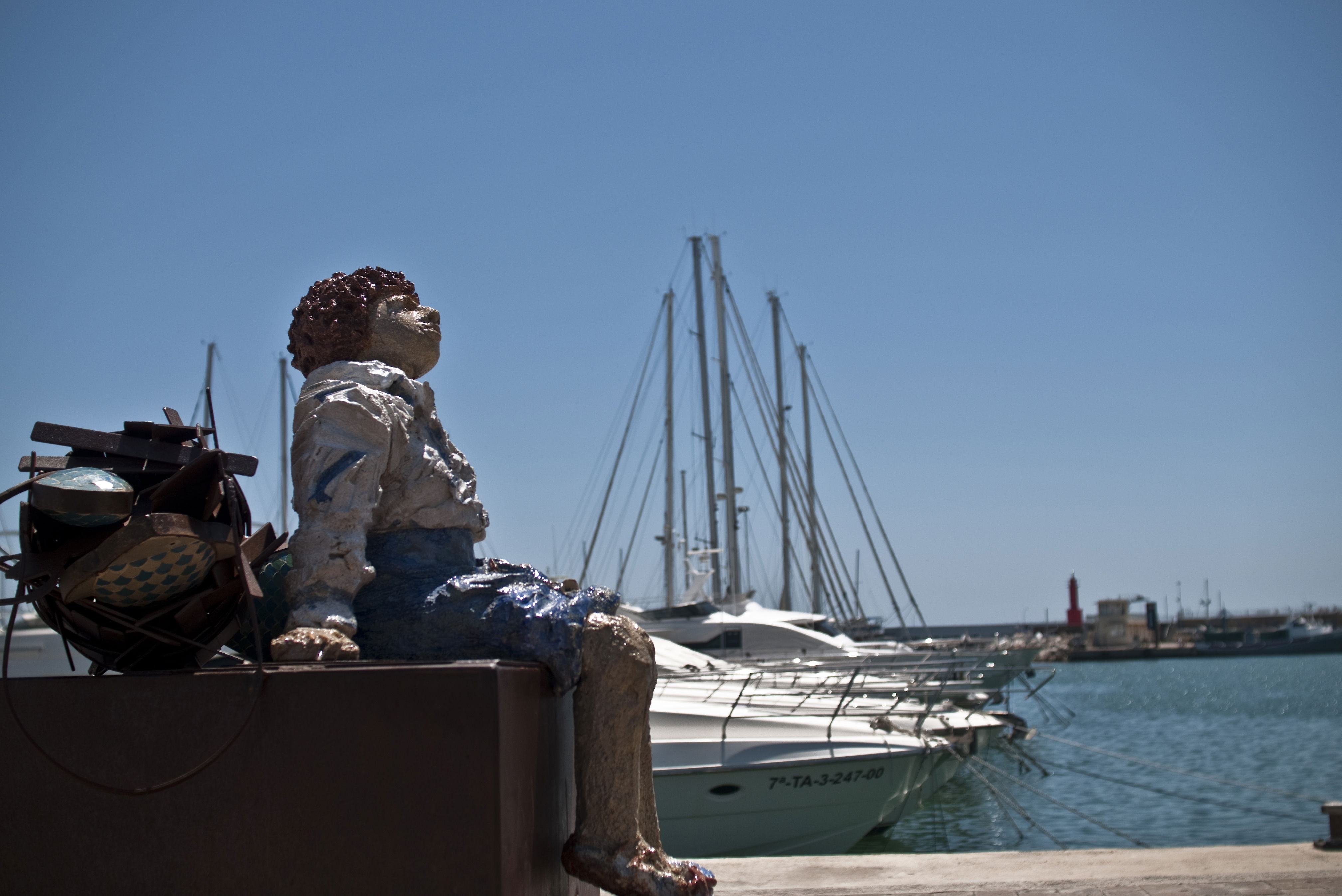 Estatuas en Cambrils: un recorrido por sus monumentos emblemáticos