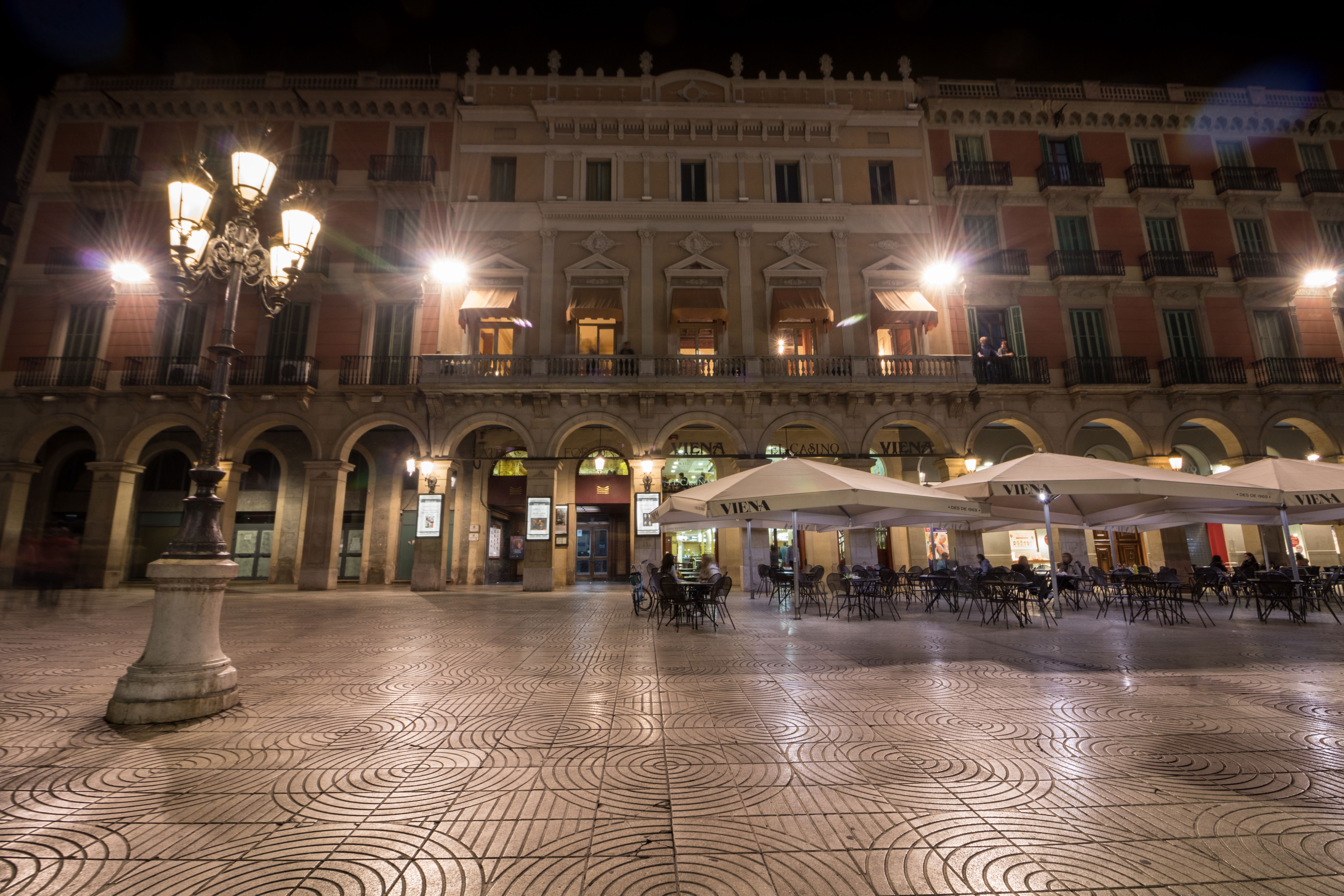 Vida nocturna en Tarragona: descubre el encanto de sus noches vibrantes