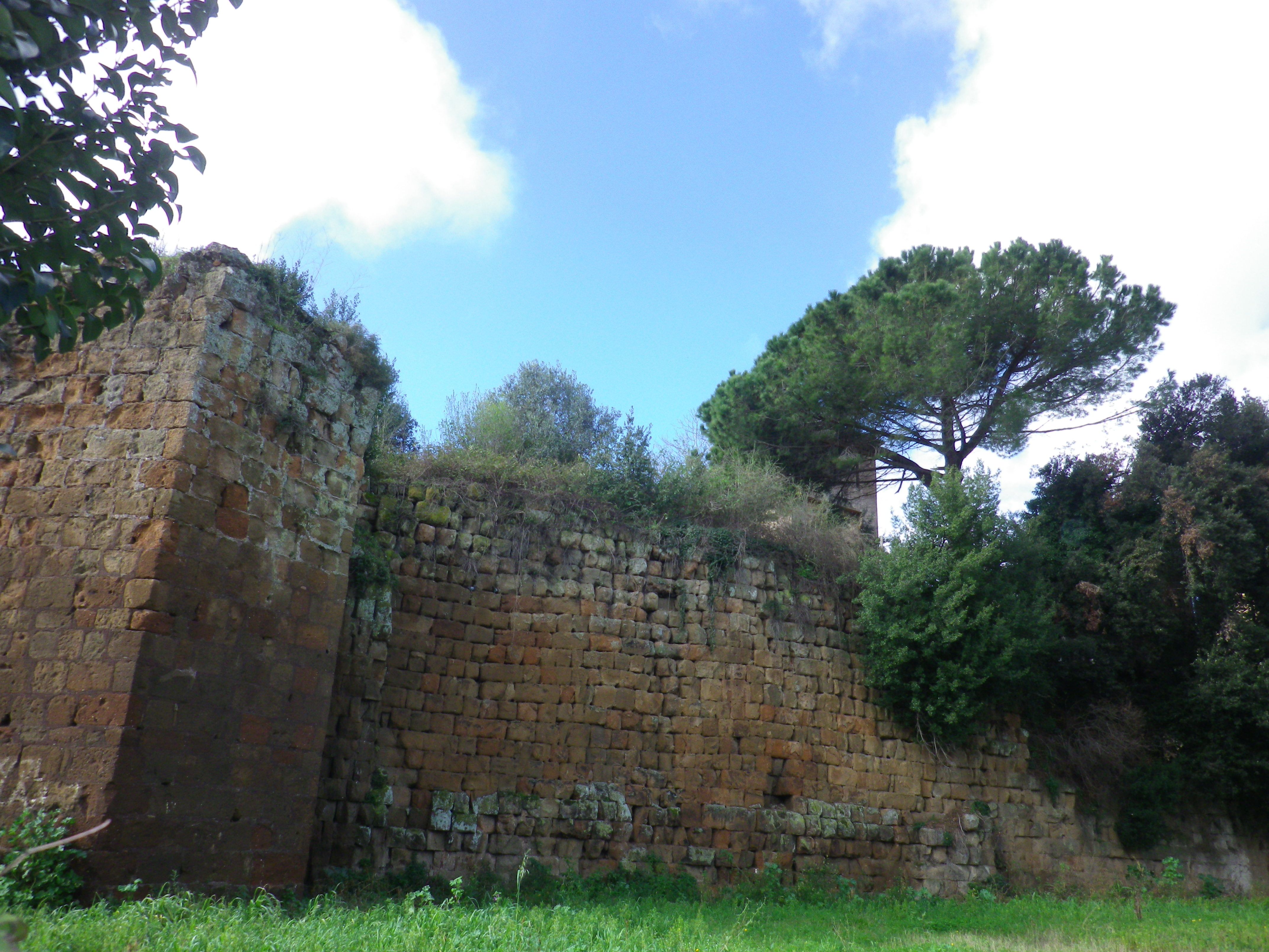 Muralla Ciclopiche, por cinzia d'agostino