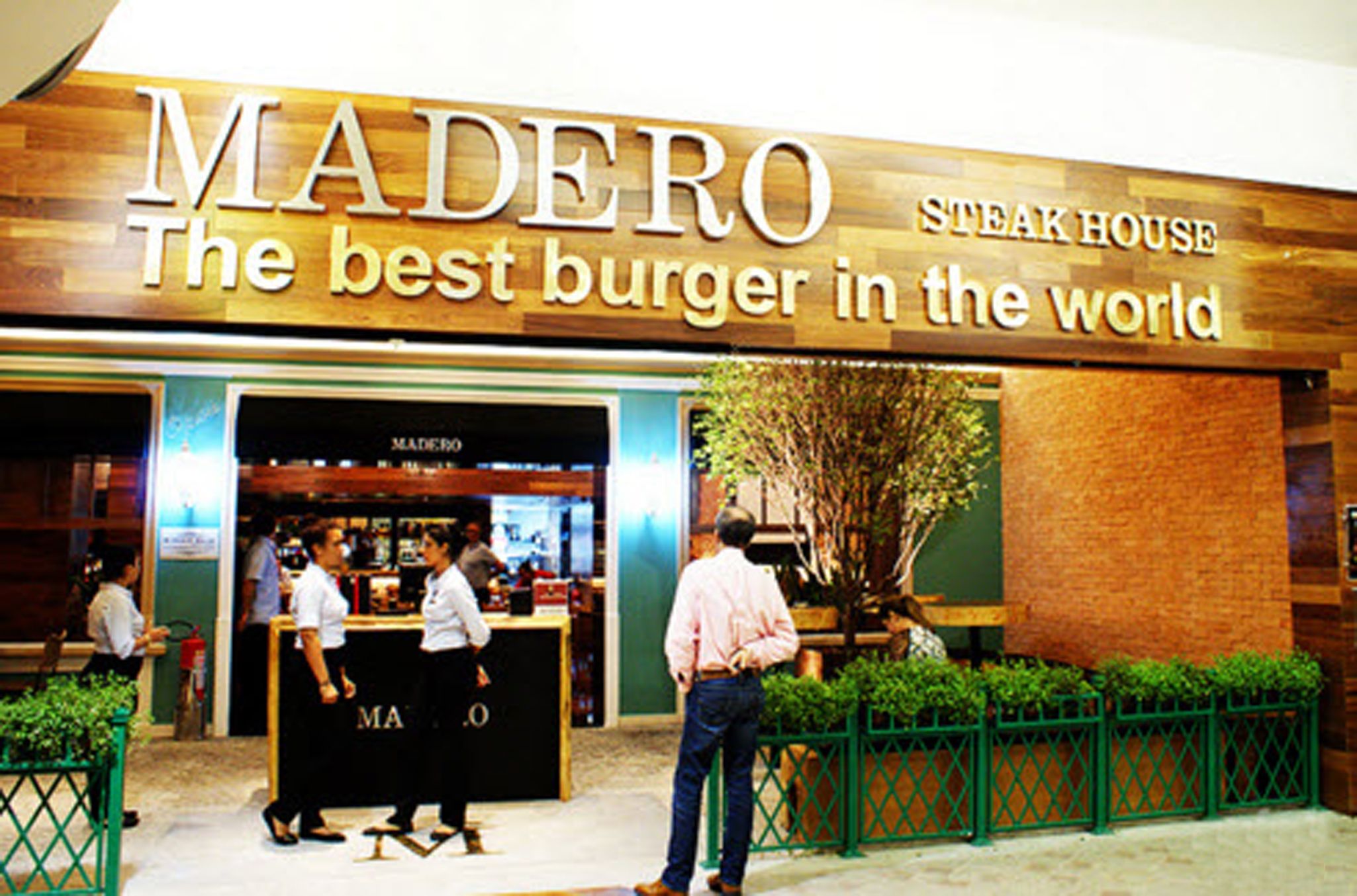 Madero. The Best Burger in the World, by O Melhor Hambúrguer do Rio