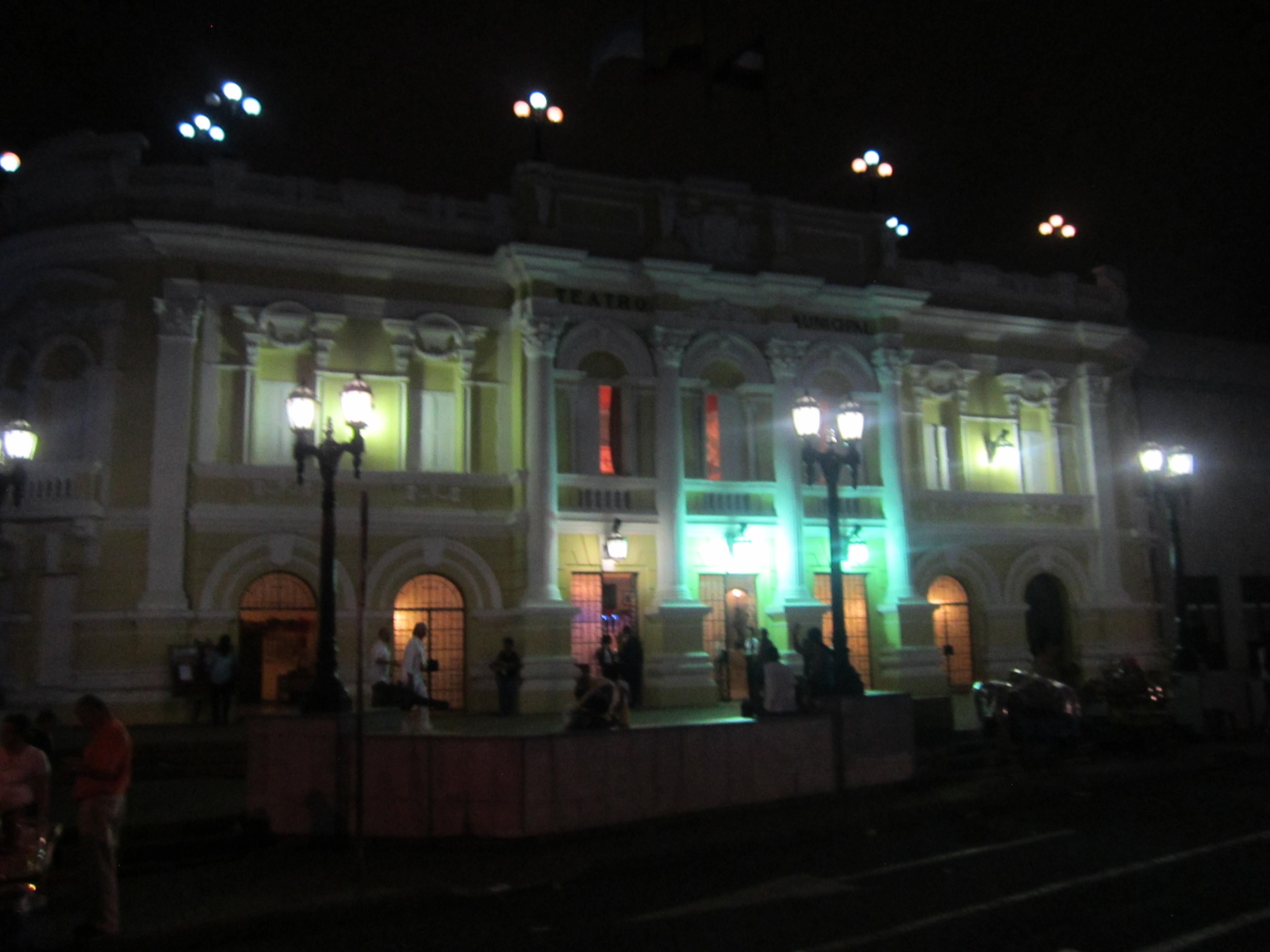 Teatro de Cali, por Daniela VILLARREAL