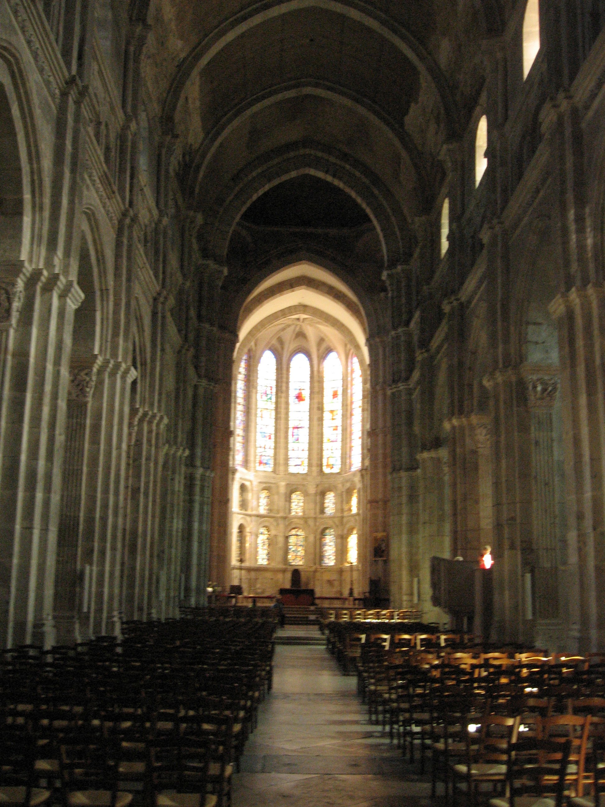 Catedral San Lazaro, por Claireee