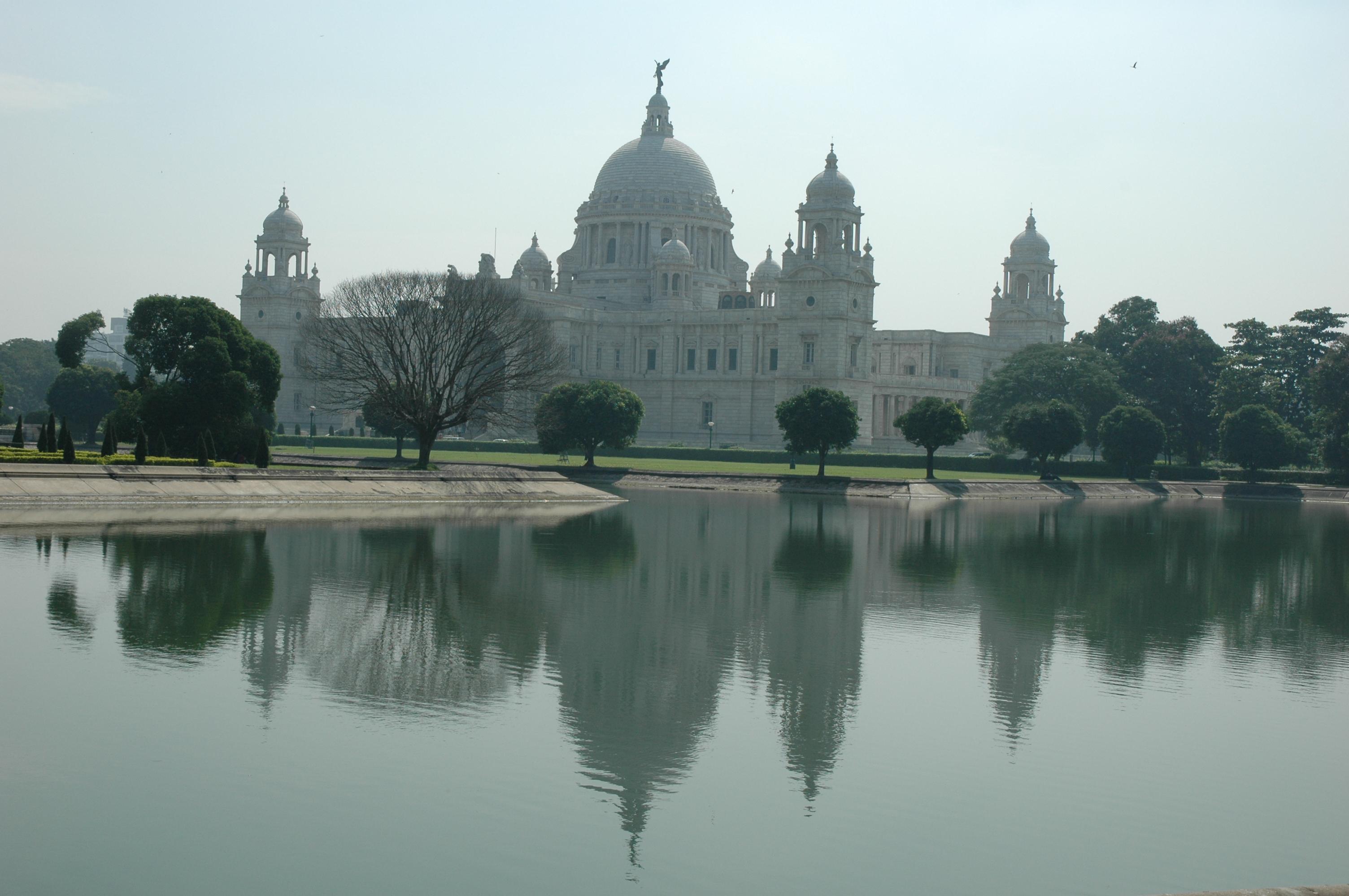 Ruta por " Kolkata ", por E.Sonia Requejo Salces