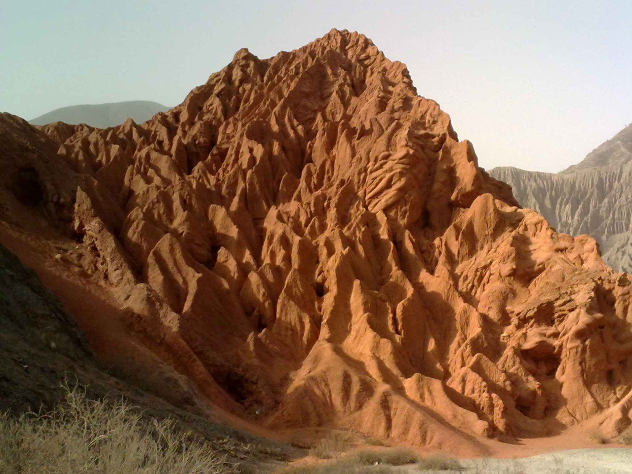 Pueblo de la Tierra Virgen, por archy