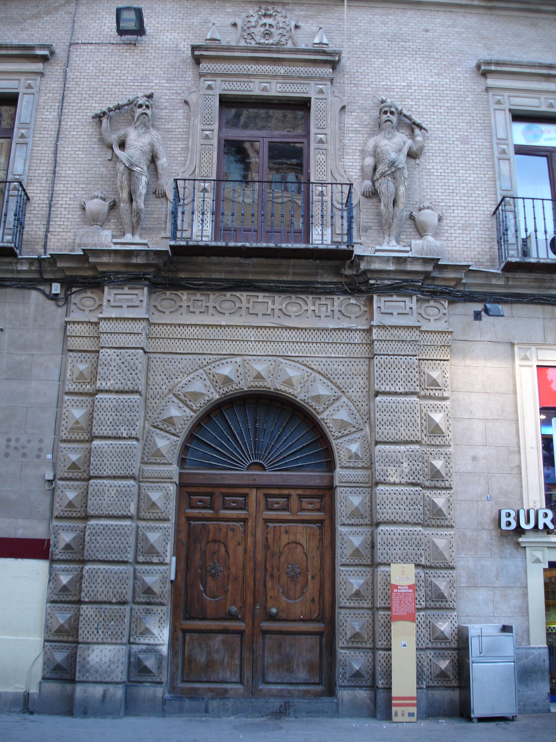 Palacio de Almodovar, por Mou
