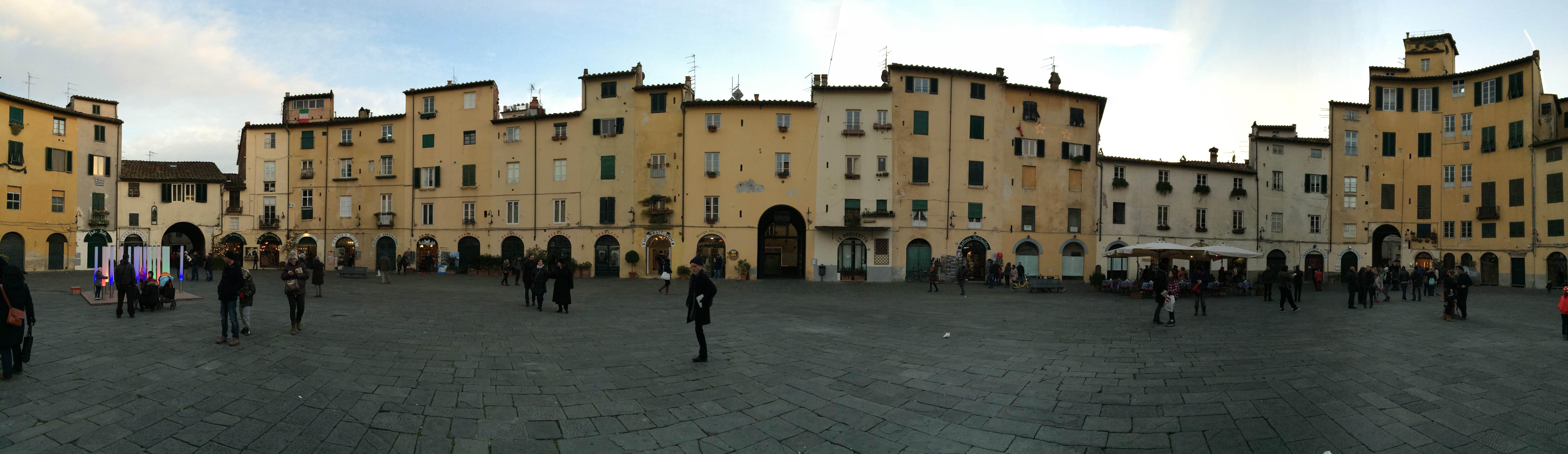 Plazas en Lucca: belleza y encanto en el corazón de la ciudad