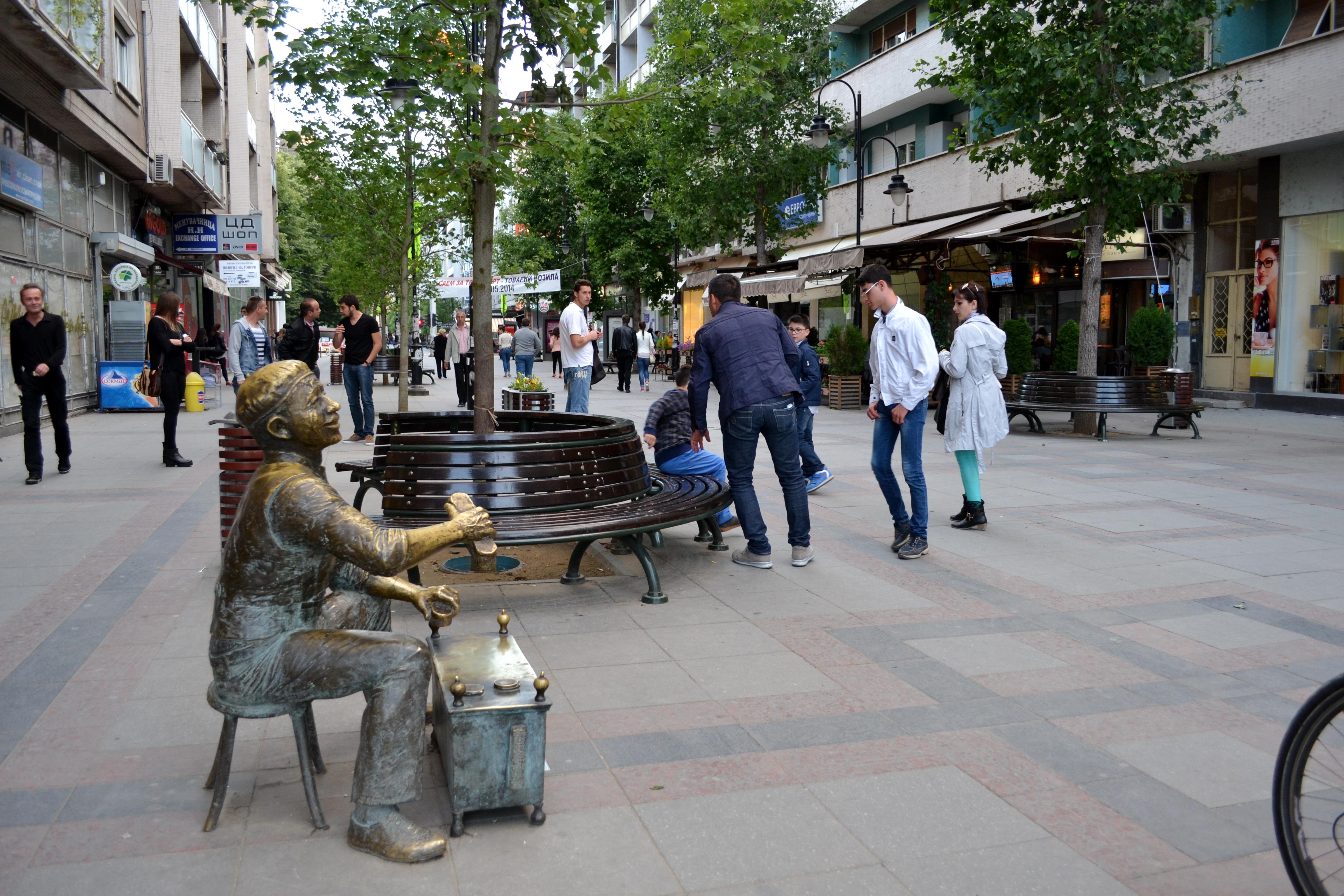 Calles en Macedonia que cuentan historias y destinos cautivadores