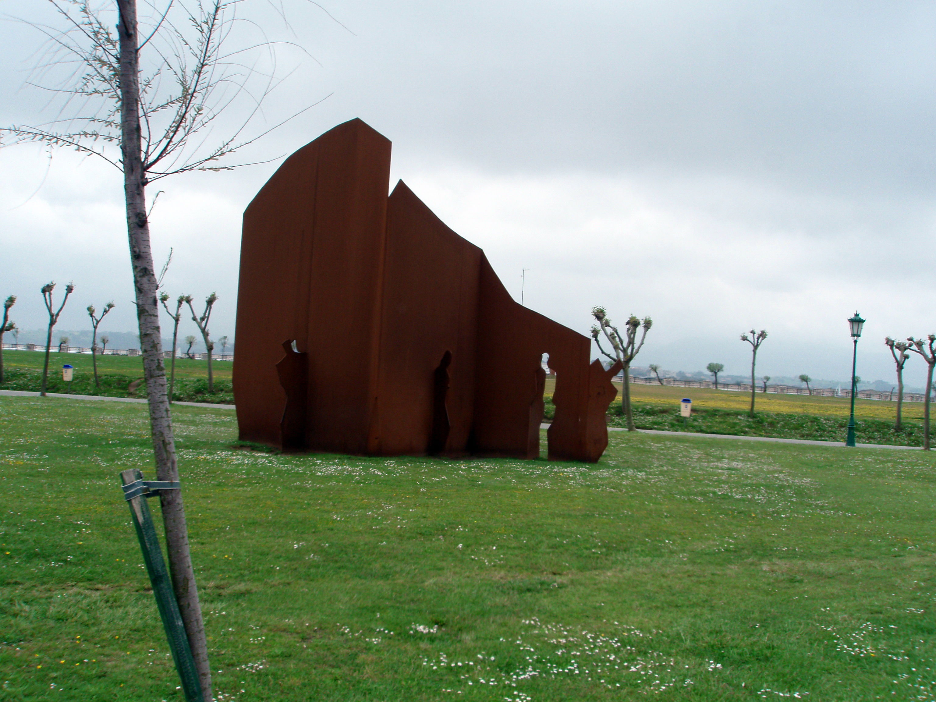 Monumento en Memoria a las Víctimas del Terrorismo, por Olga
