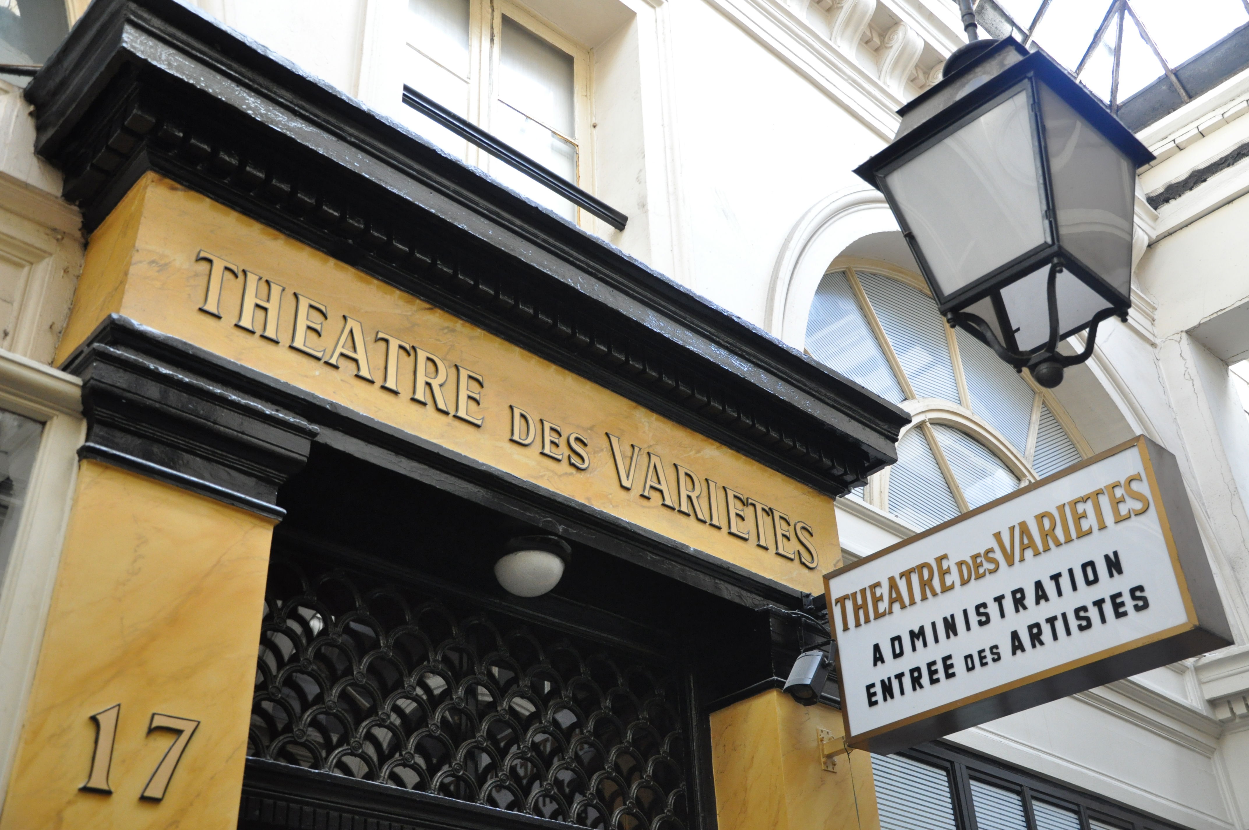 Théâtre des Variétés, por Nina*
