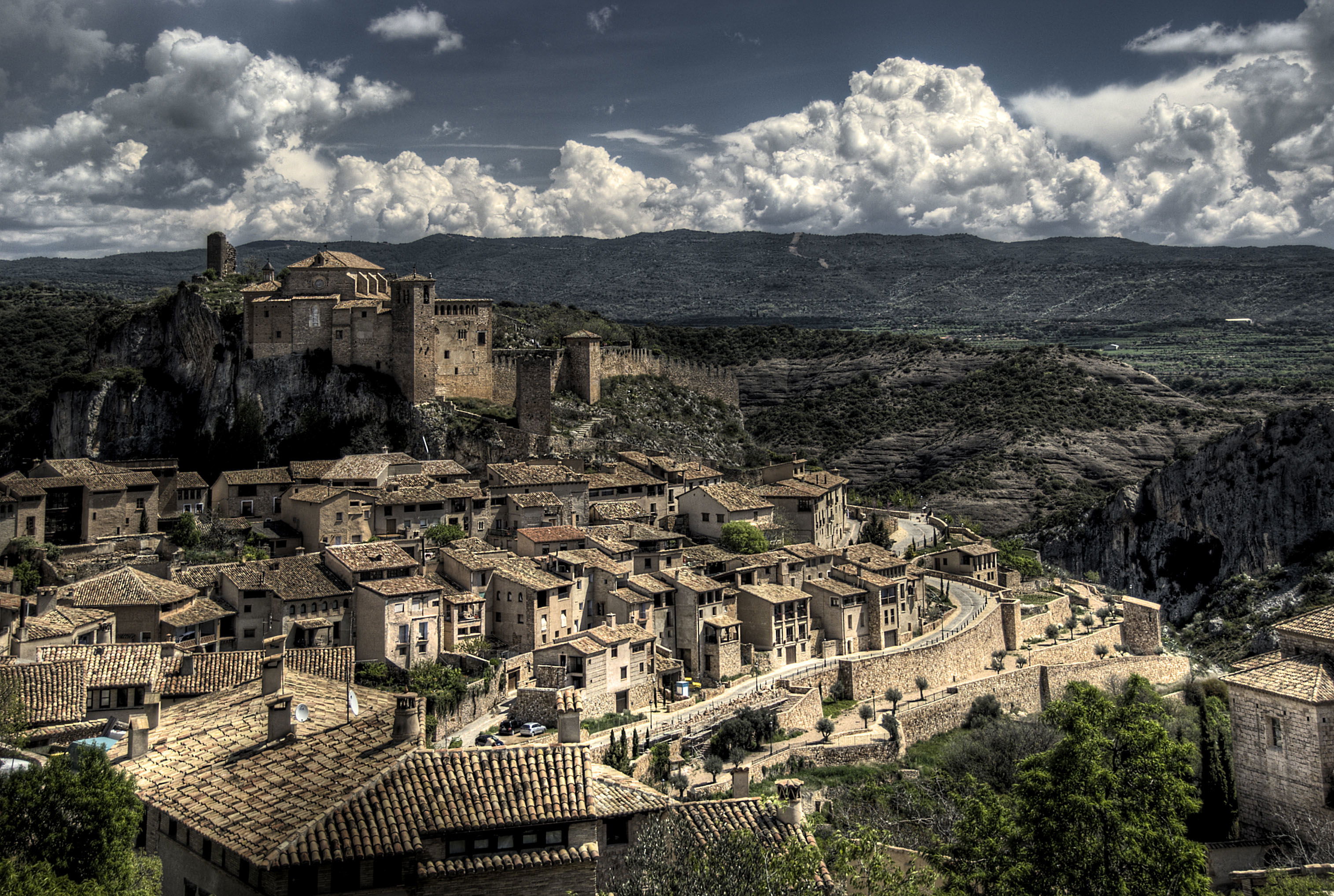 Monumentos históricos en Huesca que deslumbran y cuentan historias