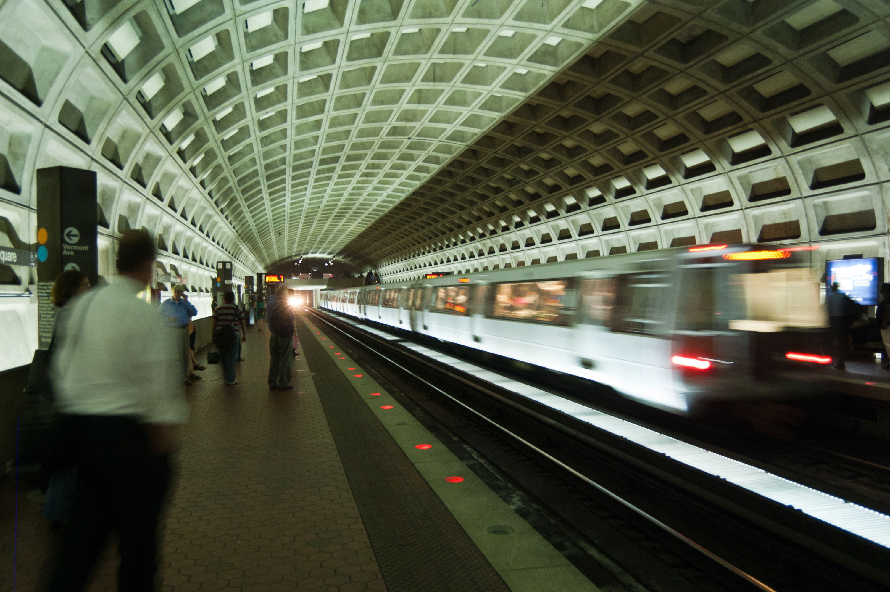 McPherson Square Metro Station, por David Gallach