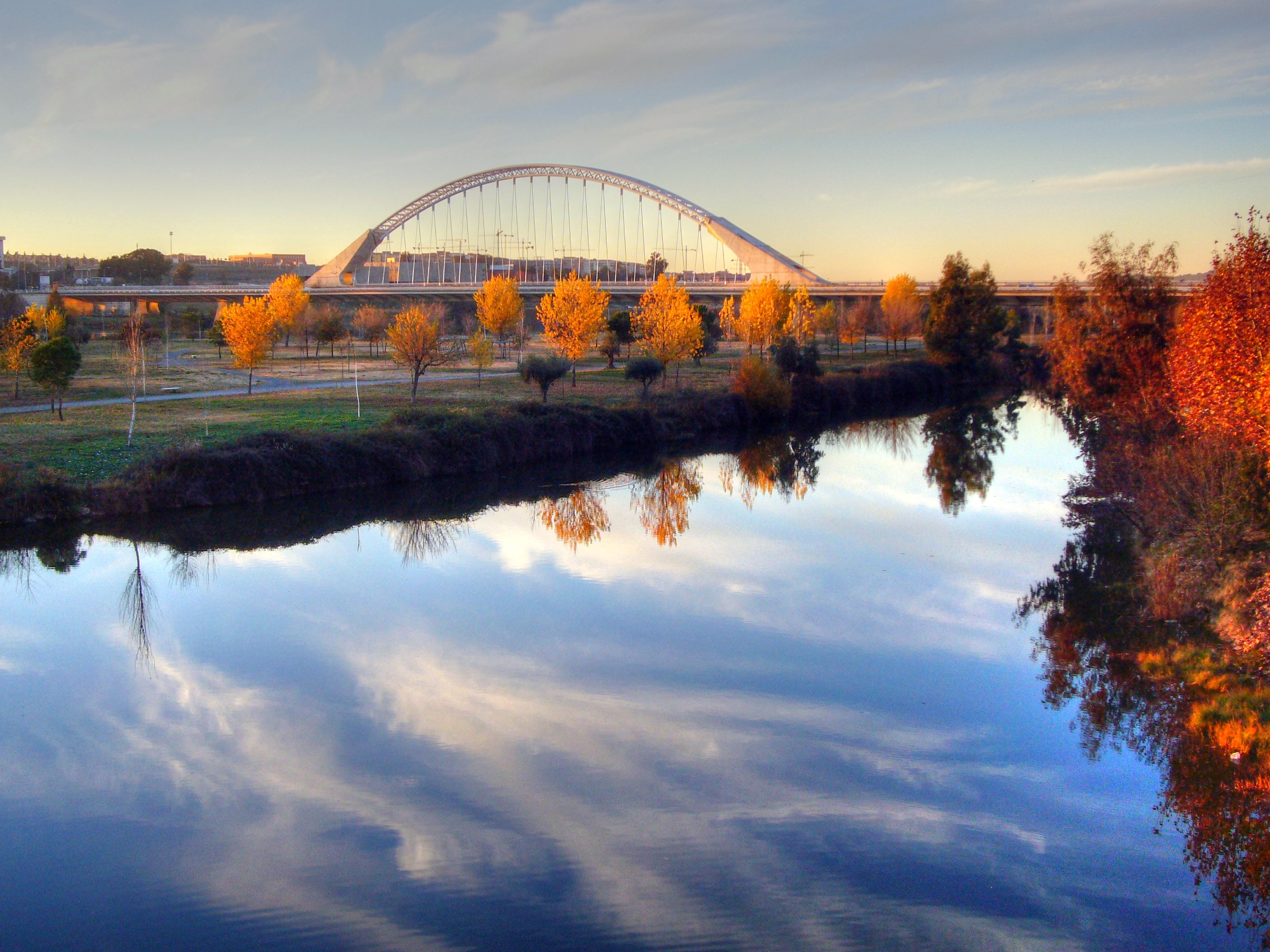 El río Guadiana a su paso por Mérida, por Rodrigo Nieto