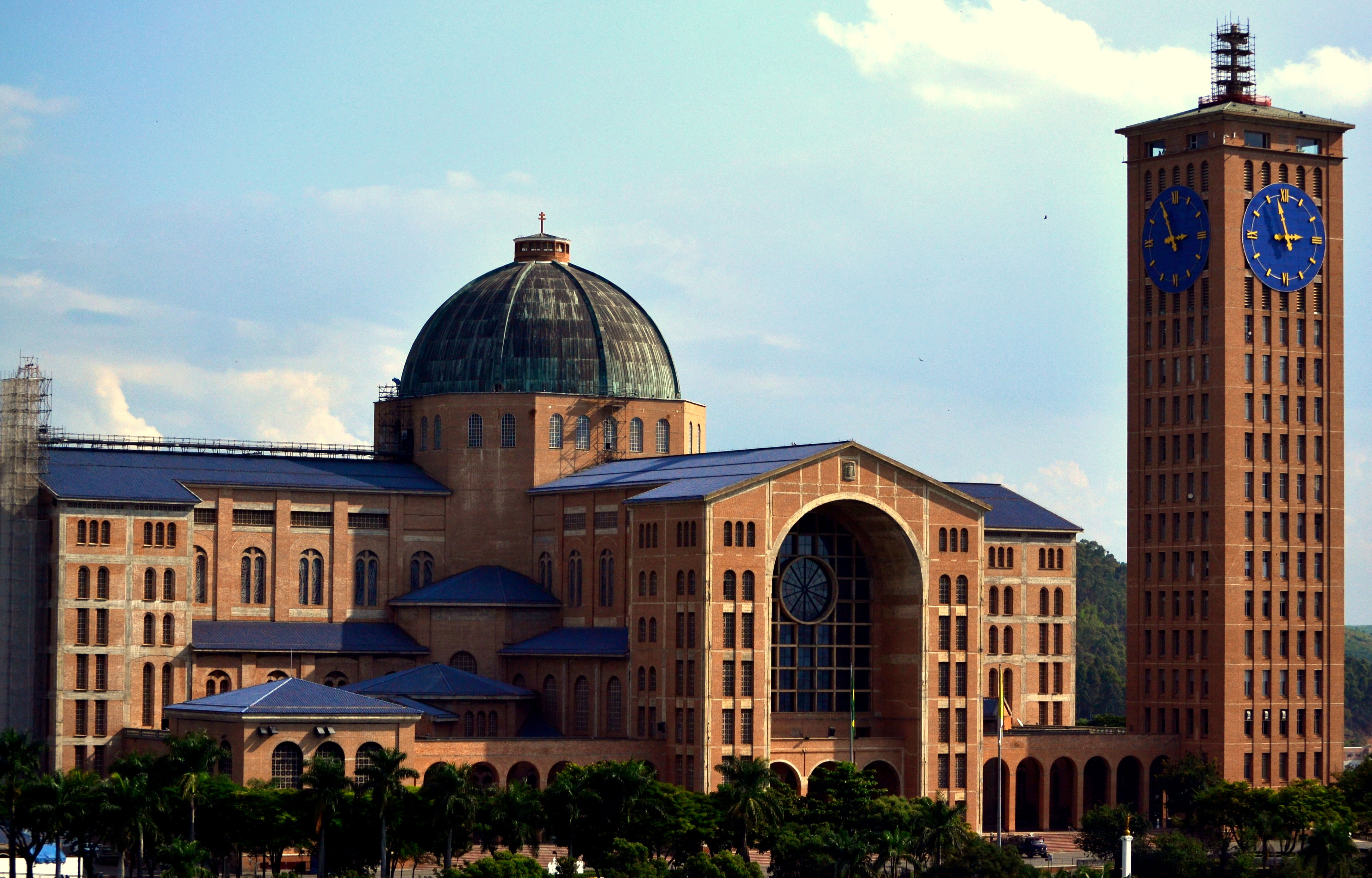 Santuario Nacional Nossa Senhora Aparecida, por Sebastian Guevara