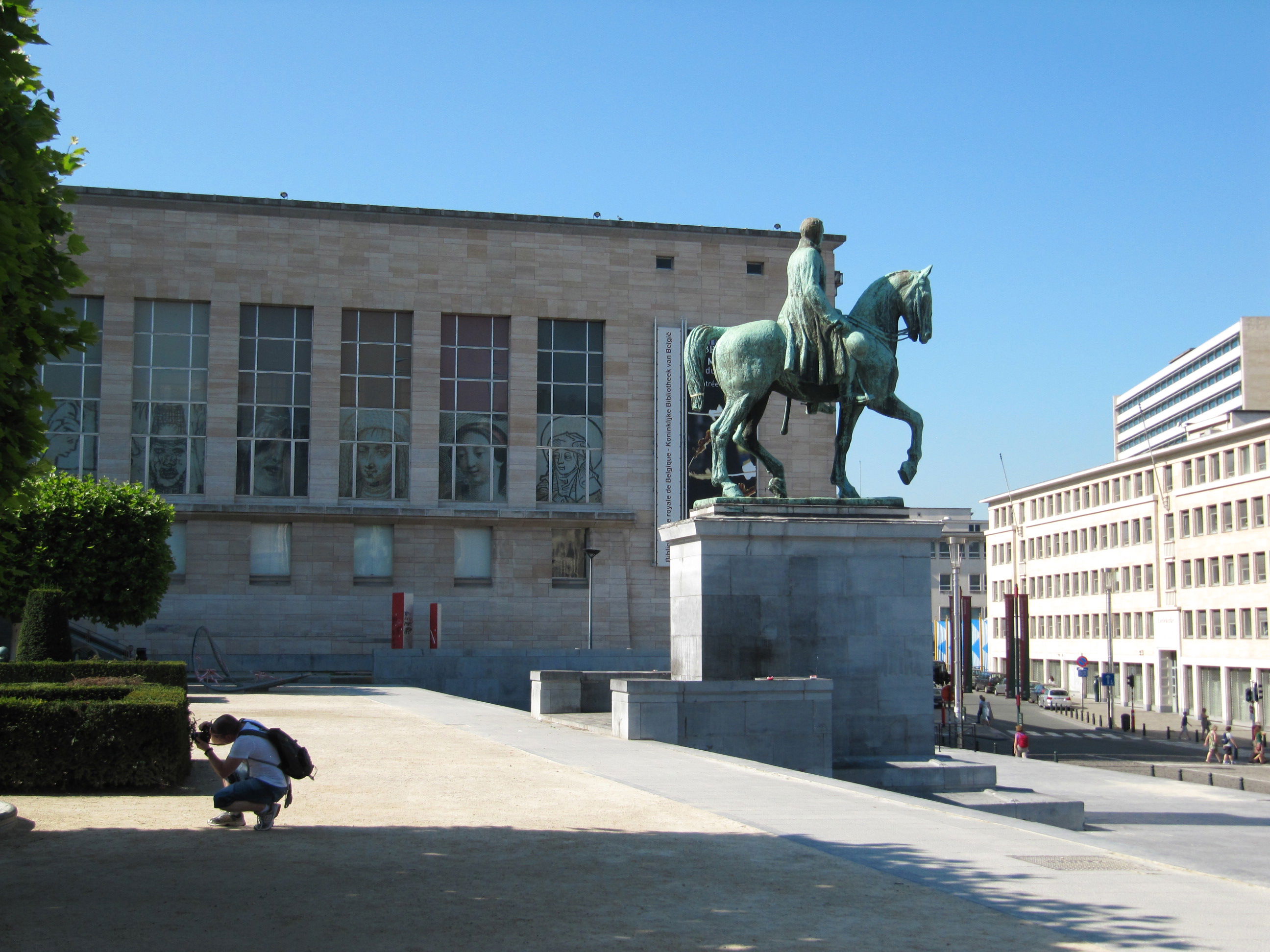 Estatua del Rey Alberto I, por Lala
