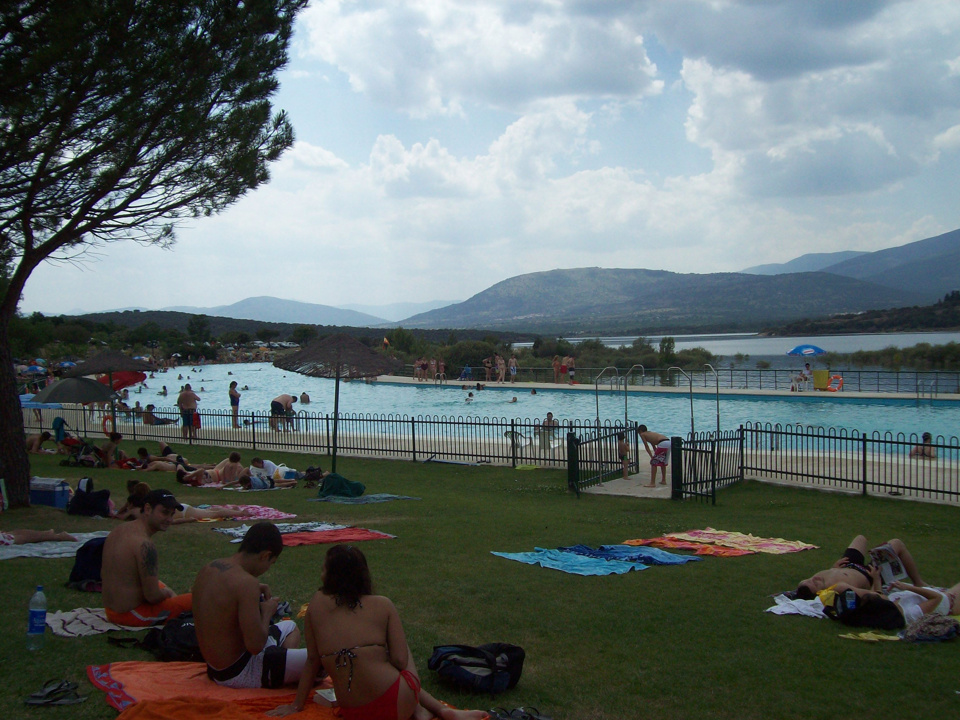 Piscina del Lago de Riosequillo, por Ciro