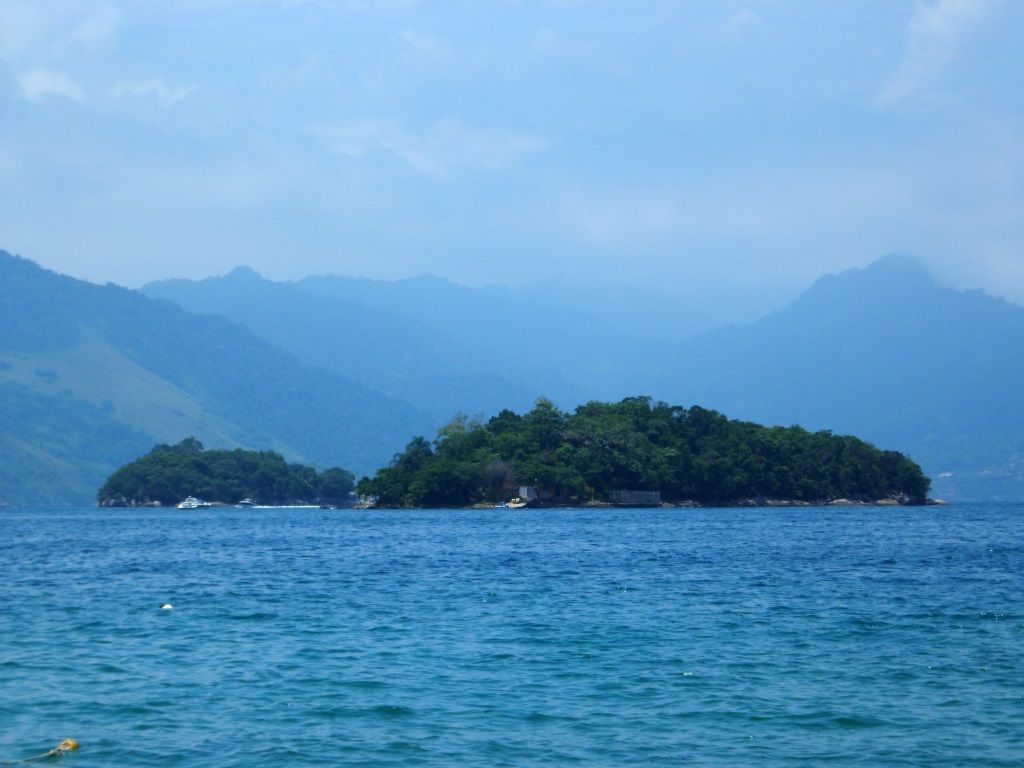 Ilha das Pombas, por Leo Araújo