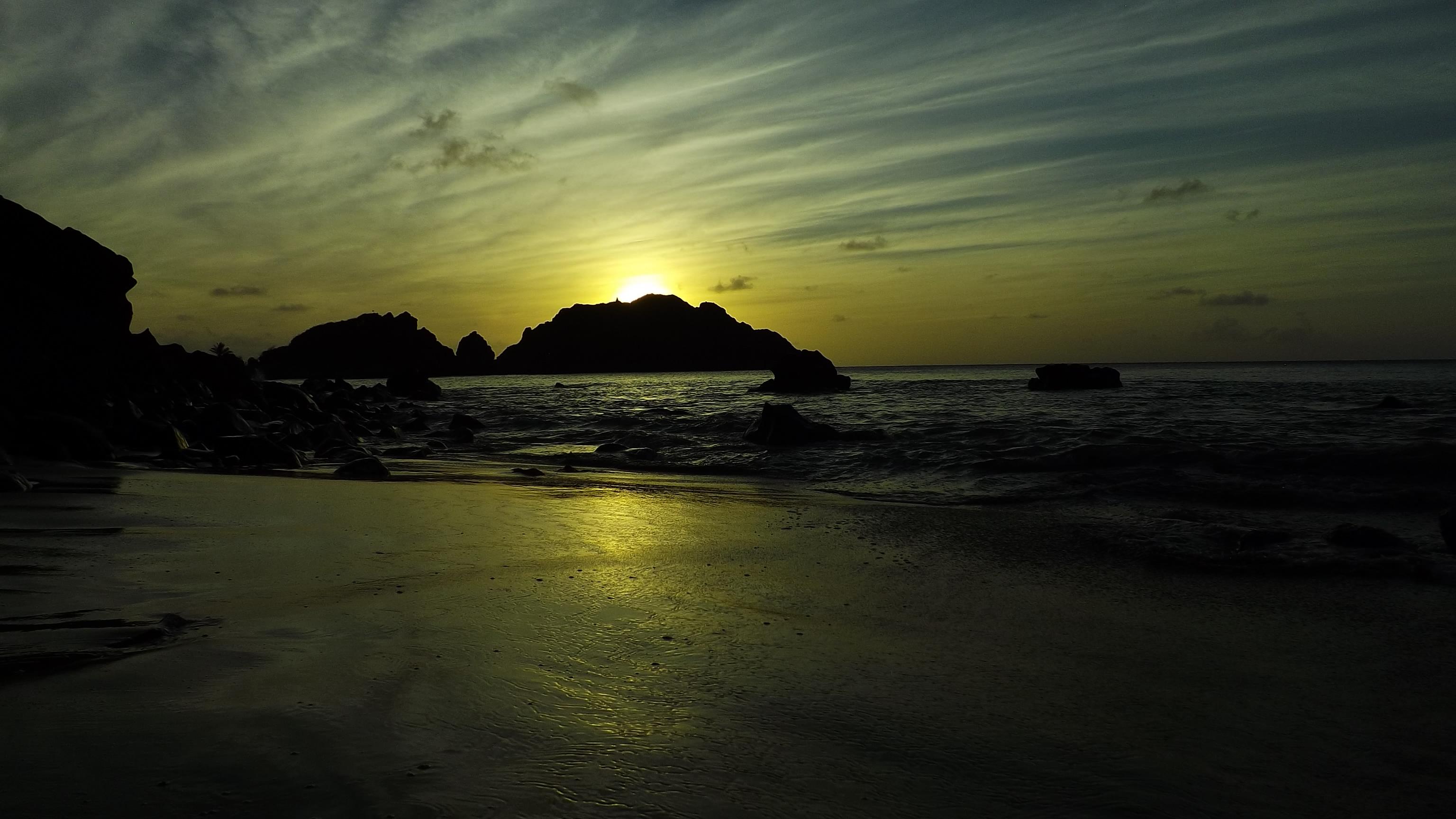 Praia do Cachorro, por Marcio Roberto Cezario