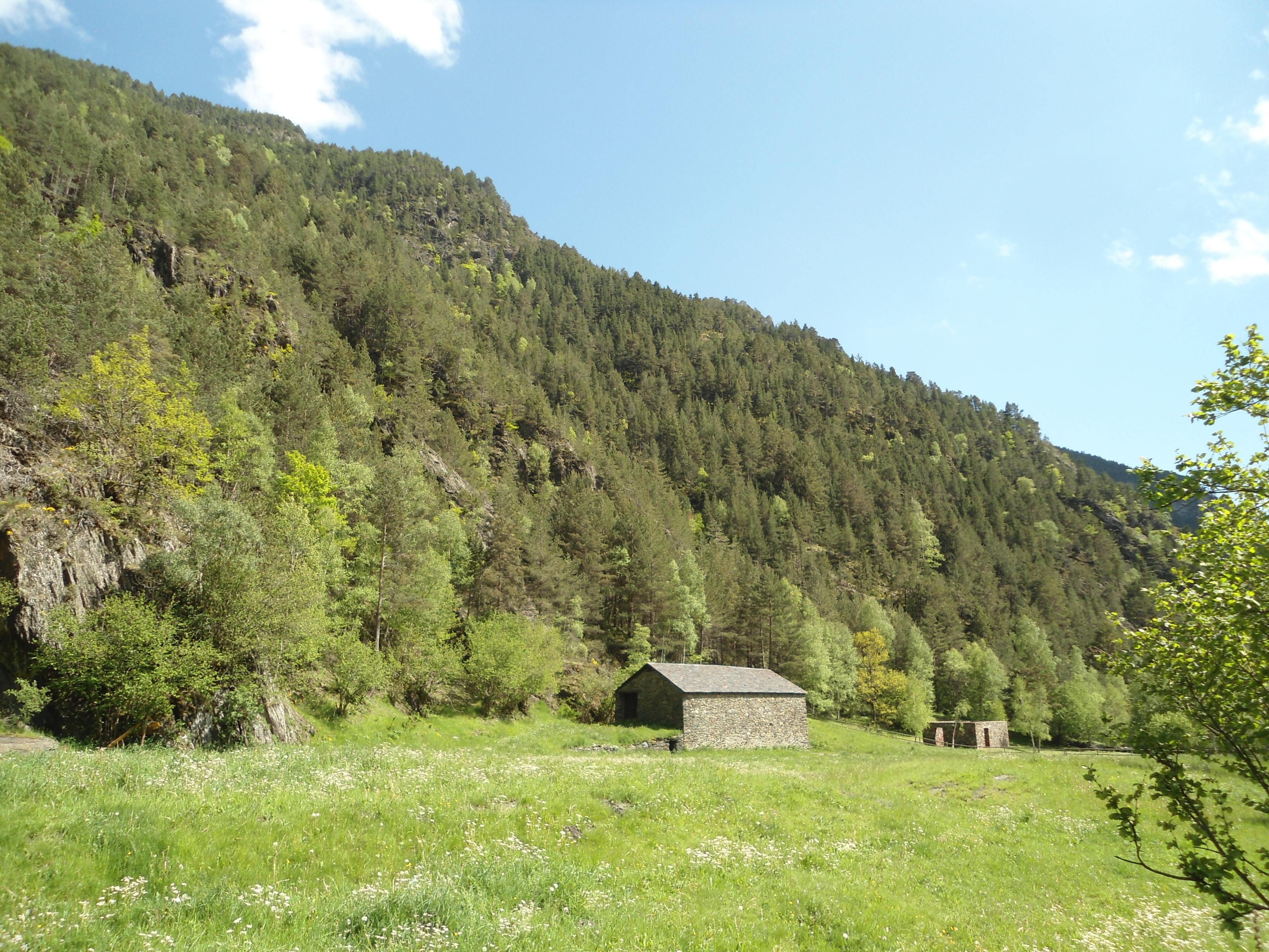 Les bordas d'Andorre, por Marie & Matt