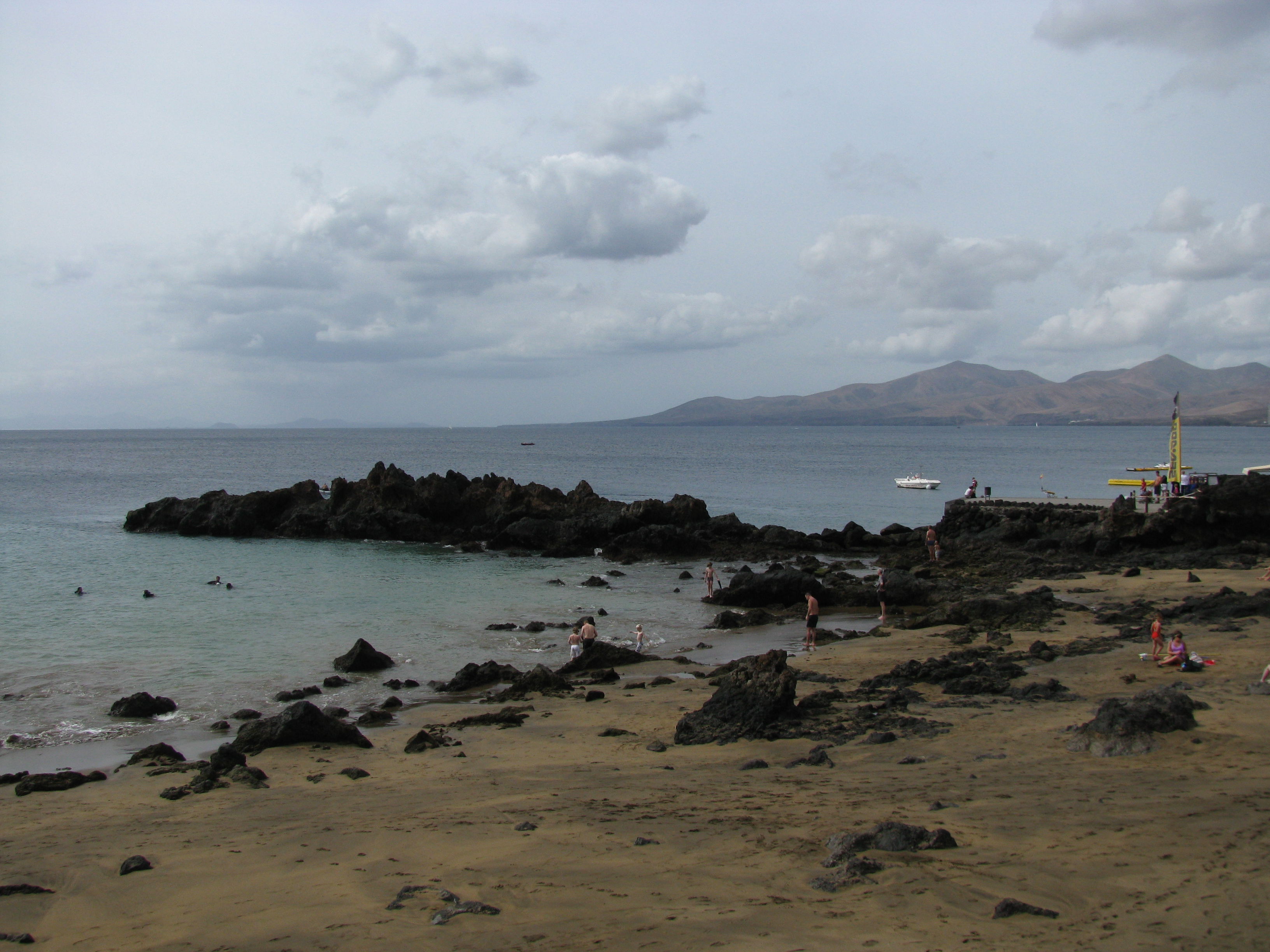 Playa Chica, por Lonifasiko