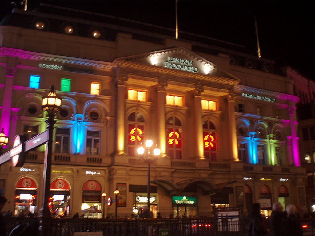 London Trocadero, por VICTOR LOPEZ AYERBE