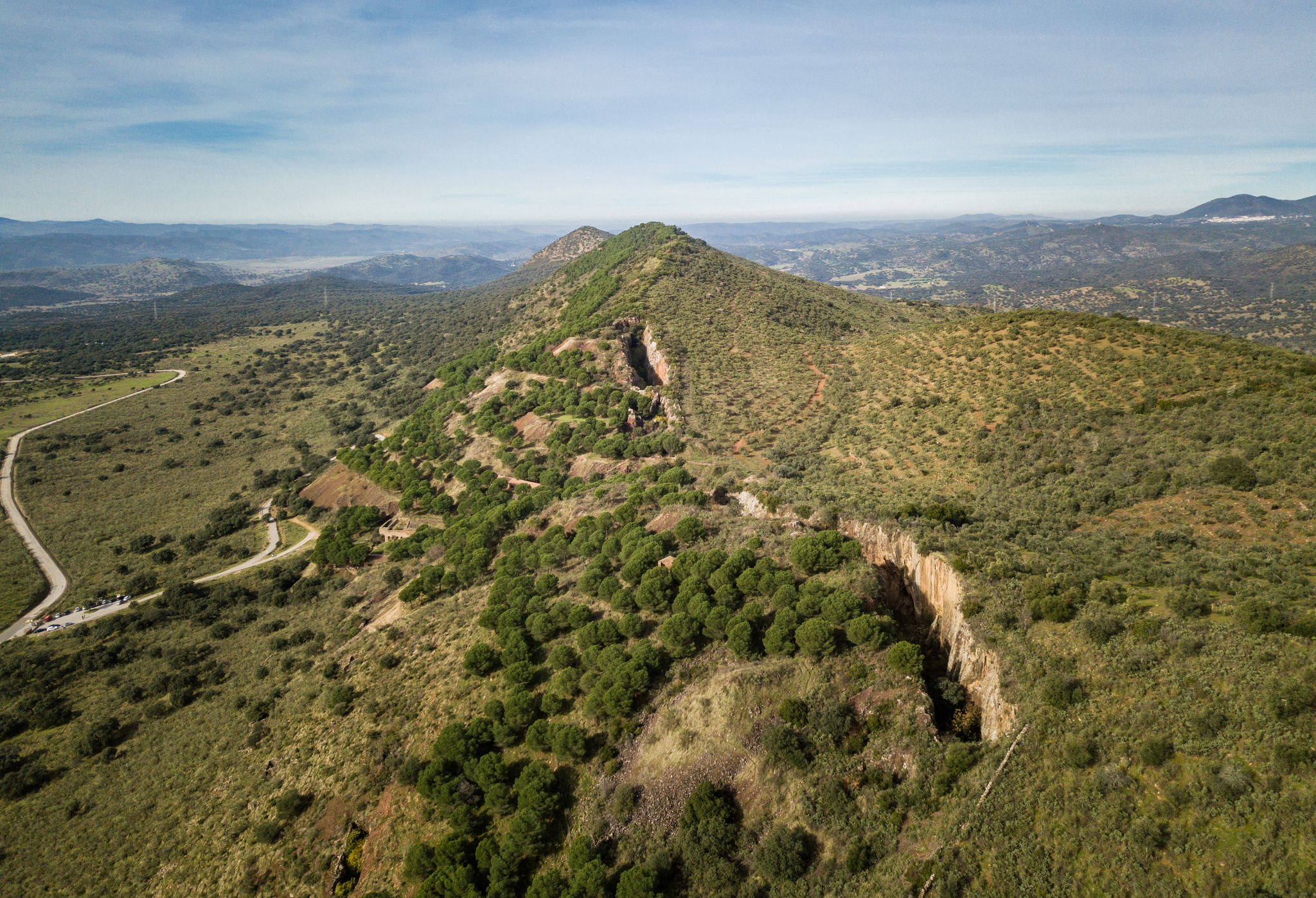 Descubre las impresionantes cuevas de Extremadura que no te puedes perder