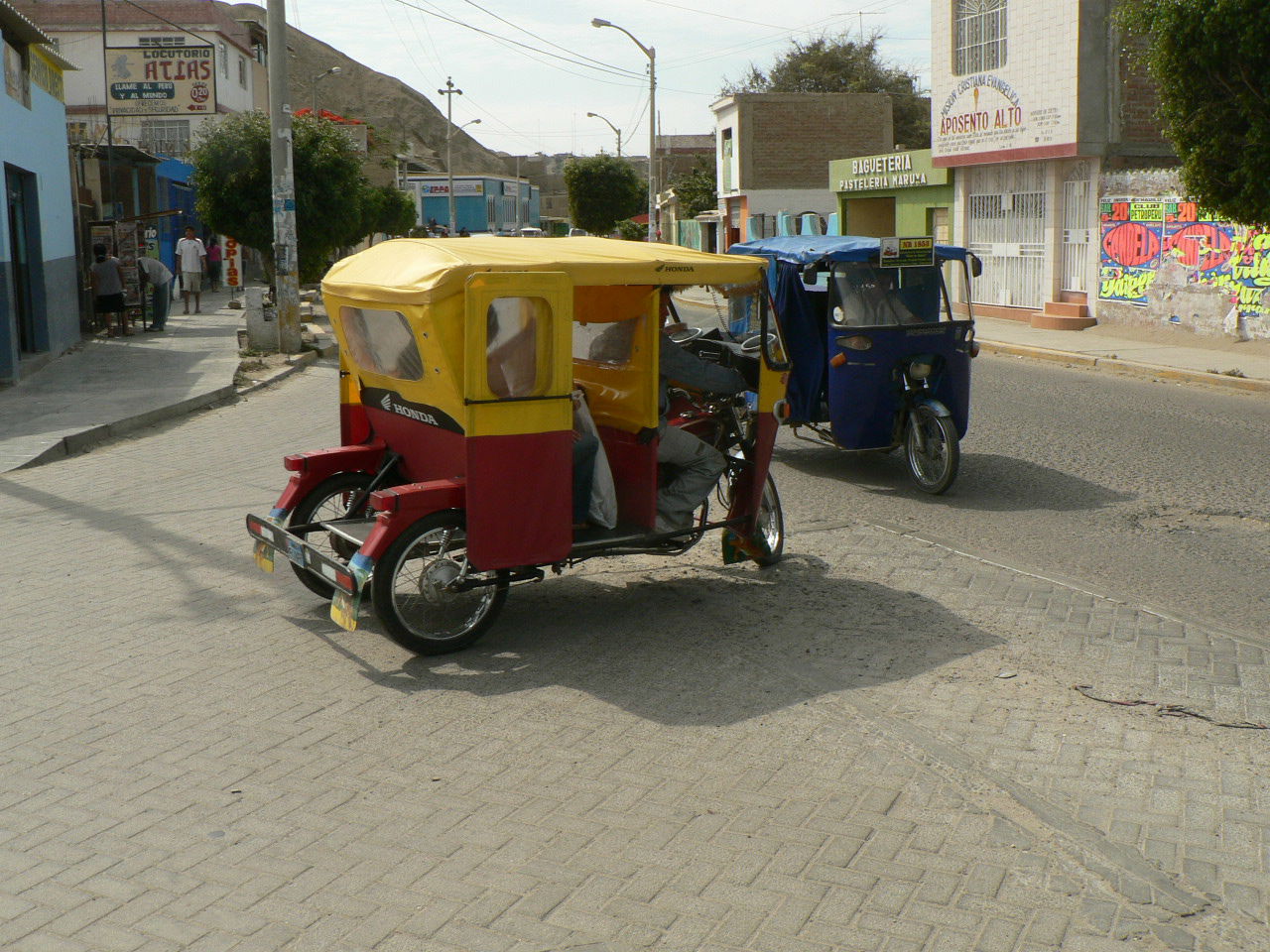 Motocarros en Perú, por martin susel
