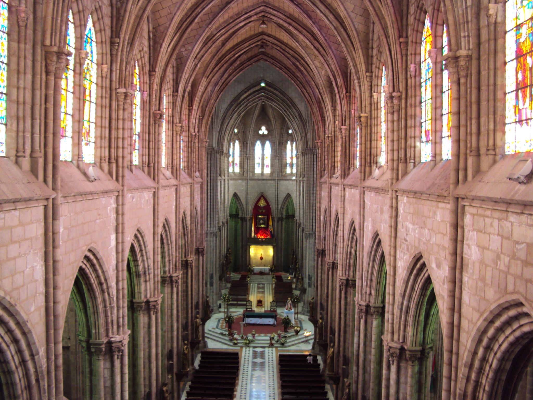 Catedrales en Ecuador: un viaje por la fe y la arquitectura histórica