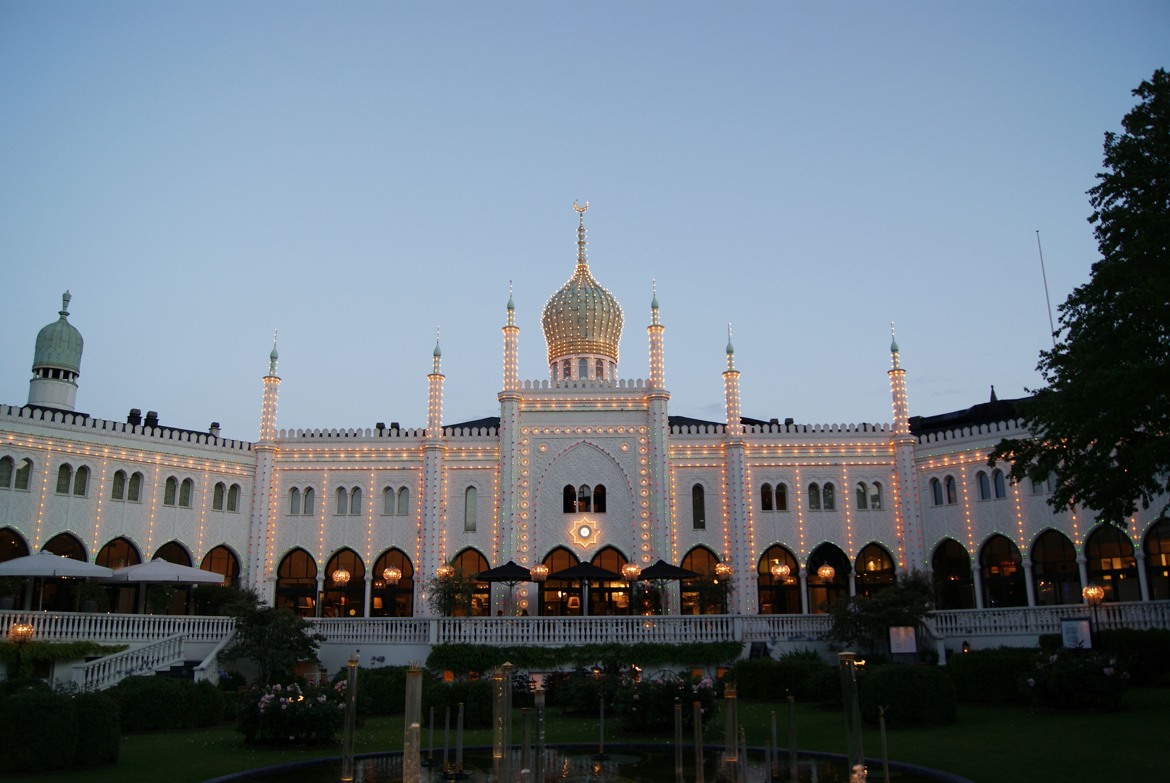 Jardines de Tivoli, por Roberto Gonzalez