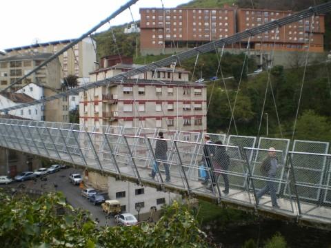 Puente colgante, por Enma