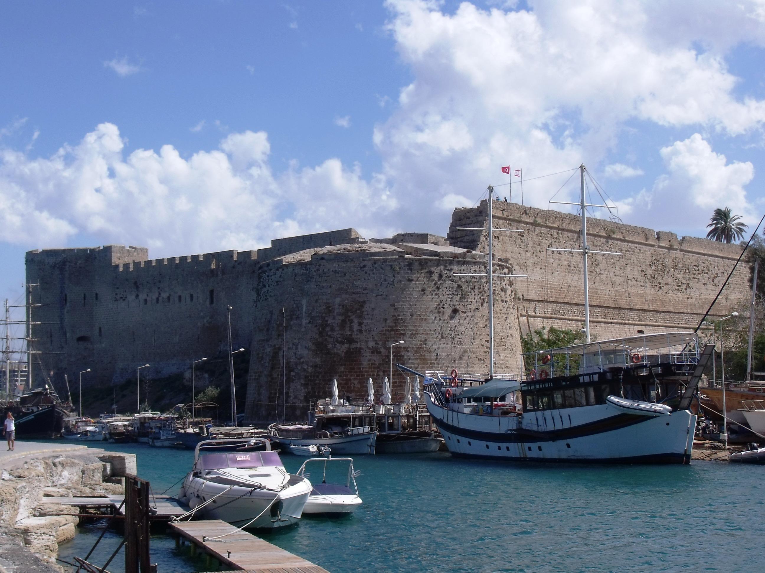 Castillo Kyrenia-Girne, por sala2500