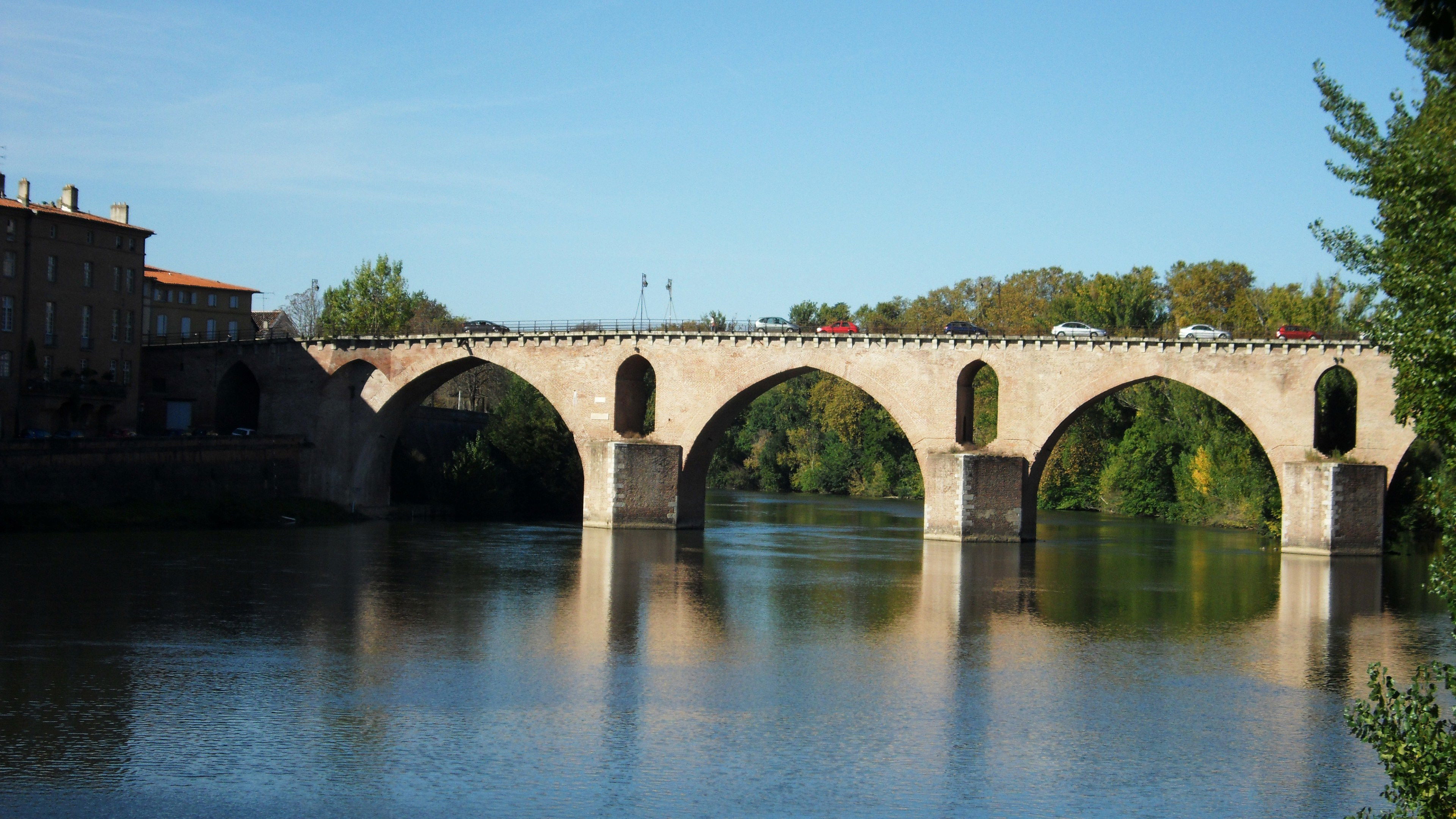 Puente viejo, por Morgane F.