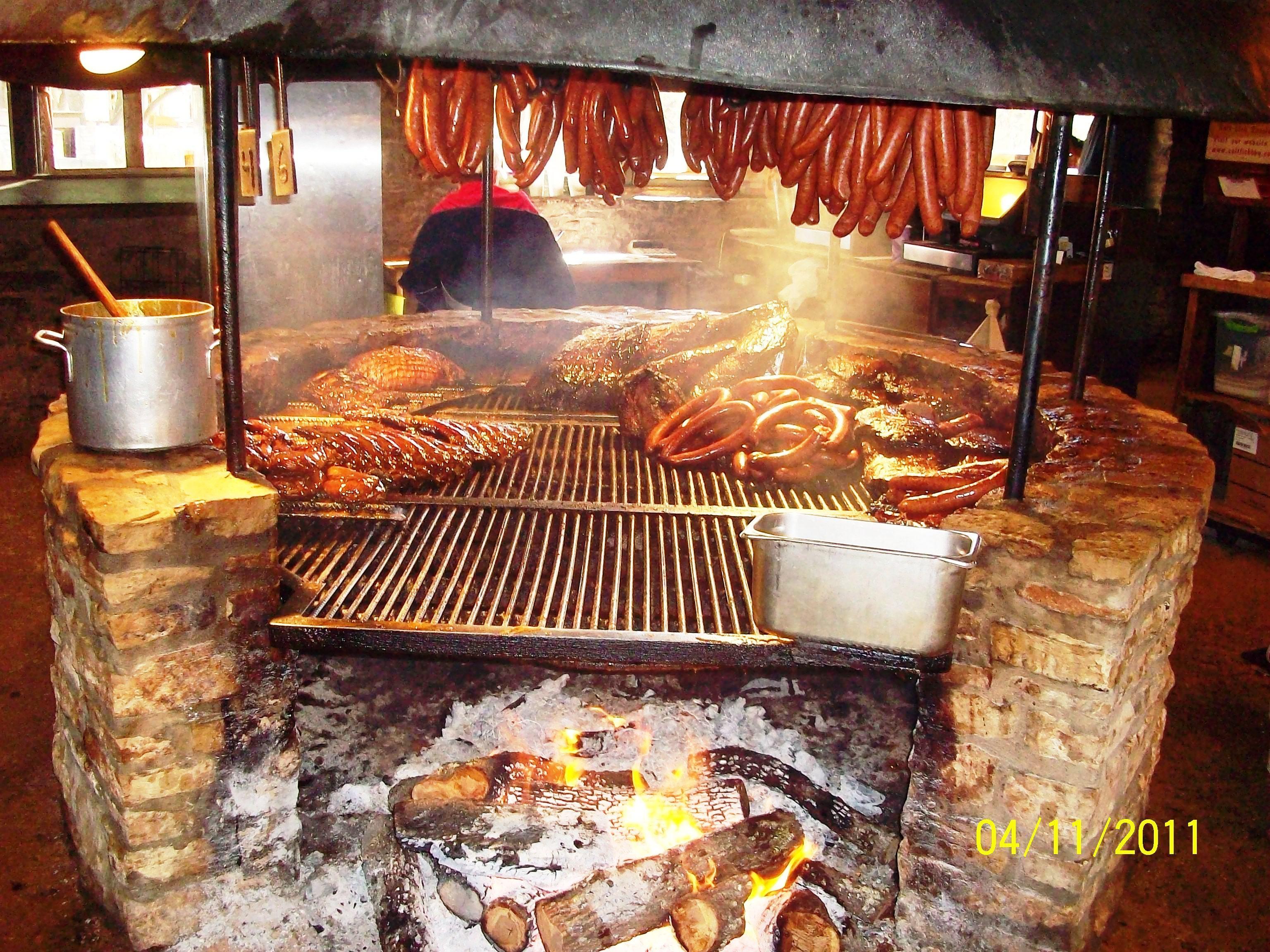 The Saltlick, por Chris Pearrow