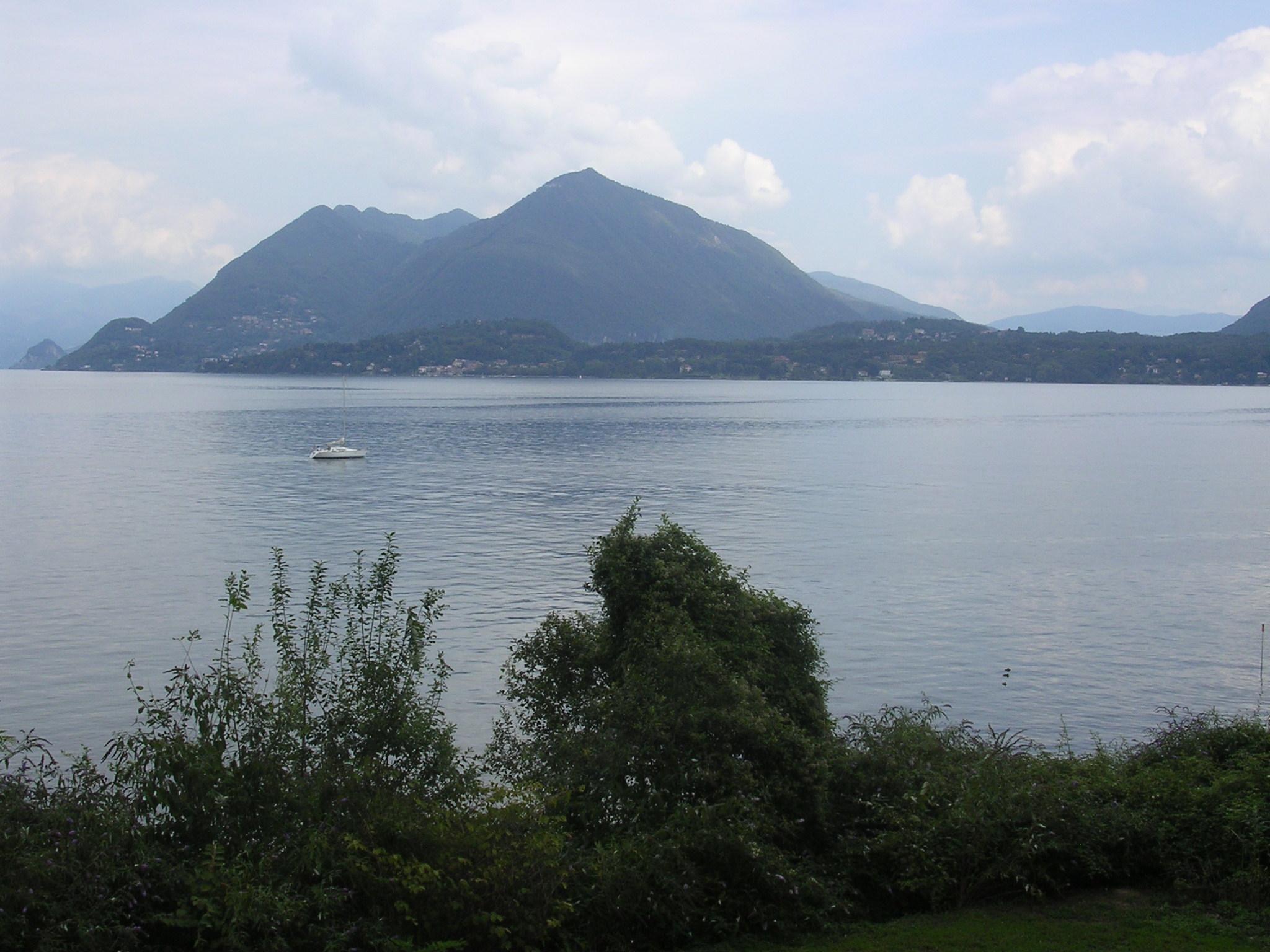 Lago Maggiore, por Sara Mail