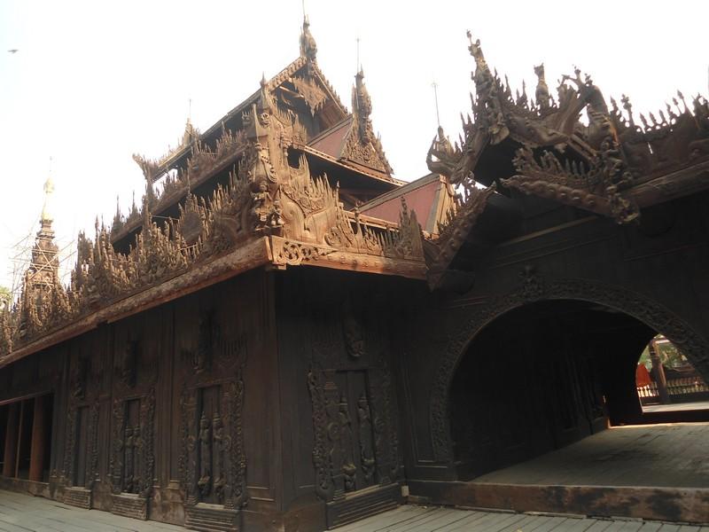 Shwe in bin kyaung, por Marie & Matt