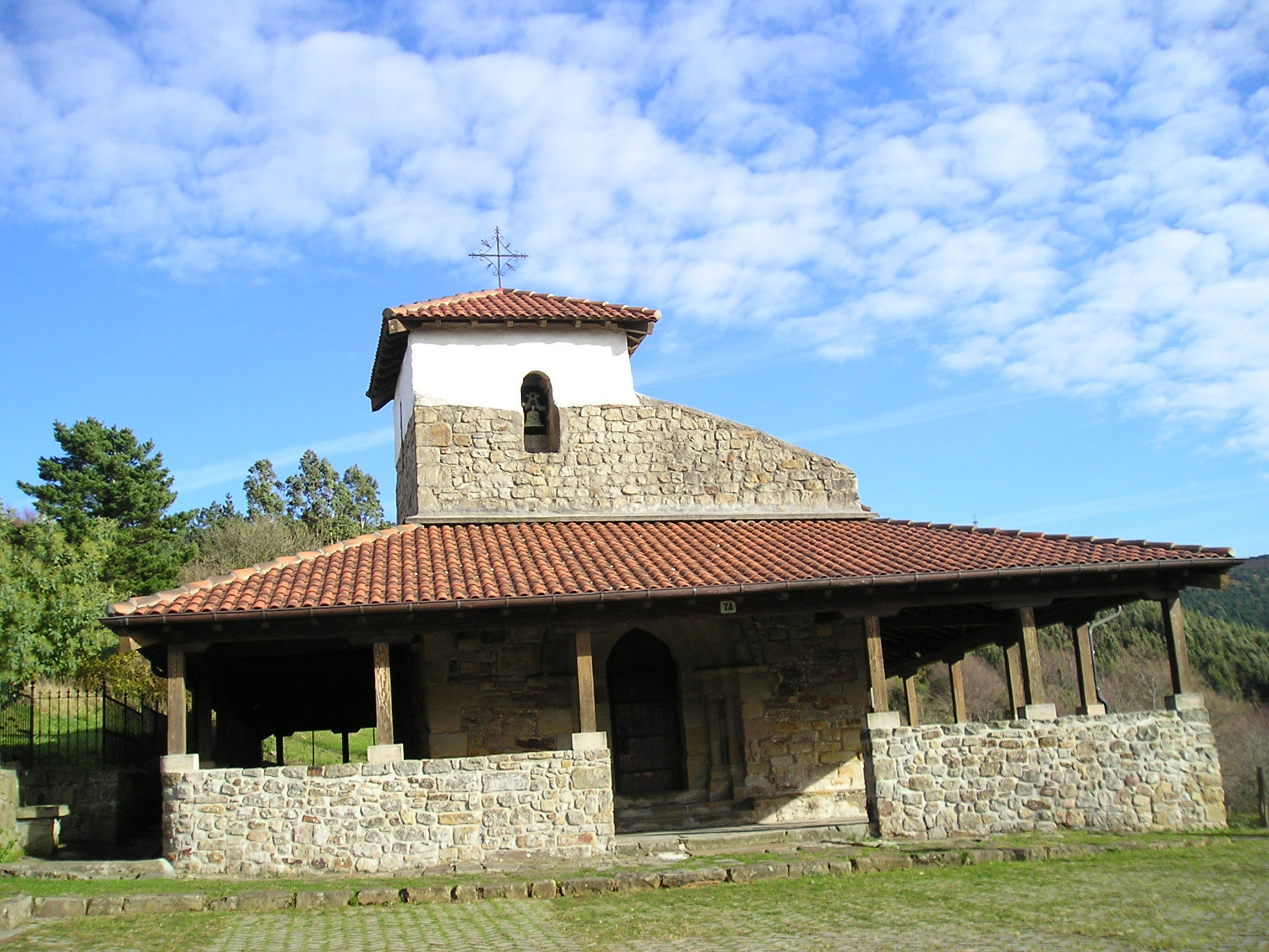 Ermita San Pelaio, por Turiscapadas