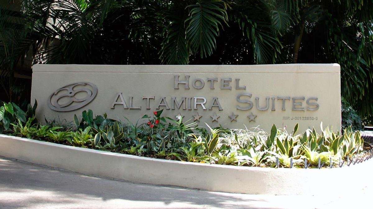 <p>HOTEL ALTAMIRA SUITES</p>
