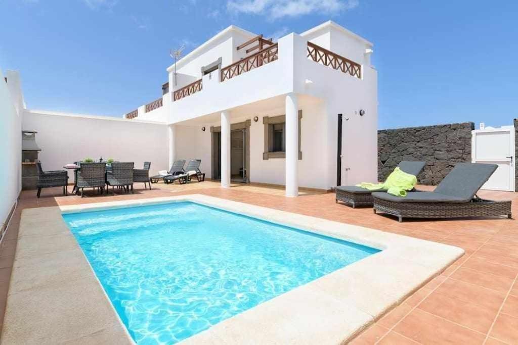 Villa Ícaro Piscina Climatizada
