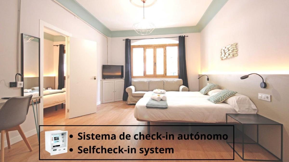 <p>Regina Selfcheck-in Smart Rooms</p>
