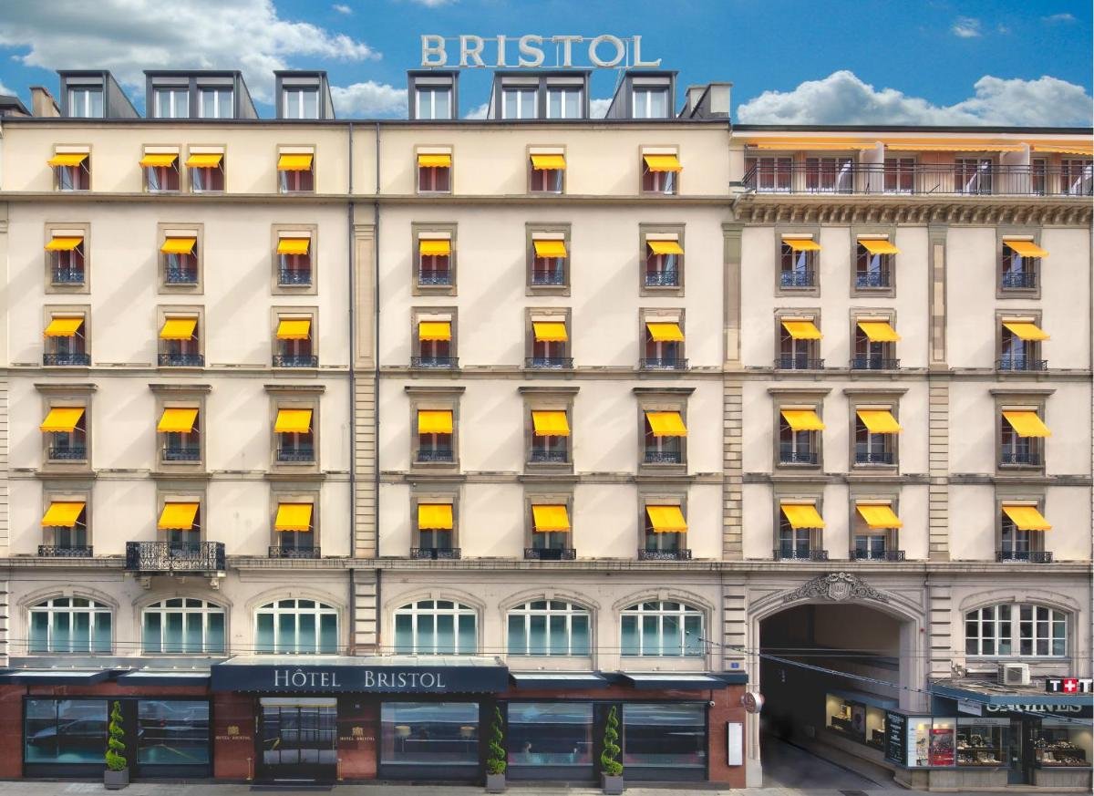 Hotel Bristol
