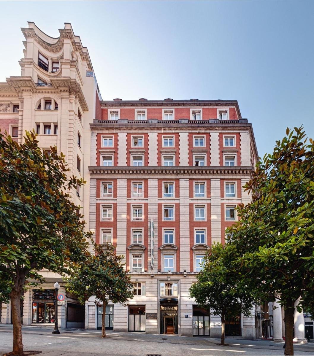 <p>Hotel Hernán Cortés</p>
