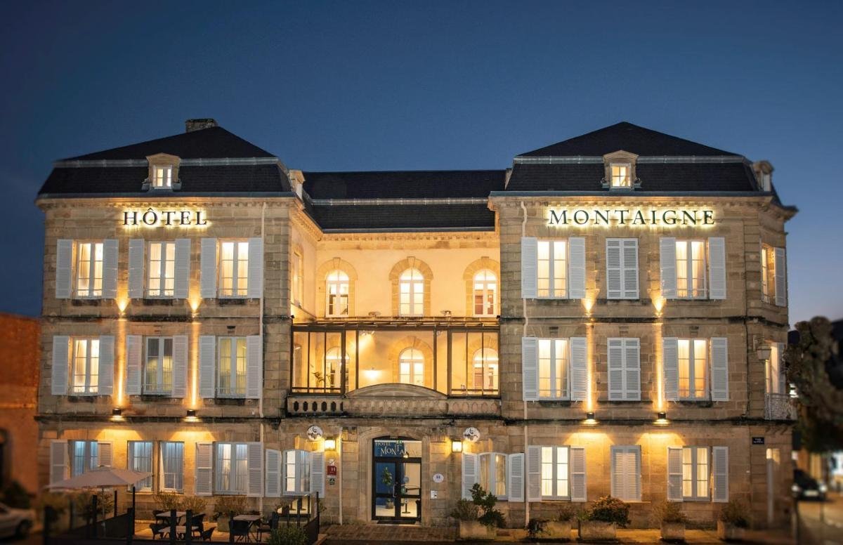 <p>Hôtel Montaigne</p>
