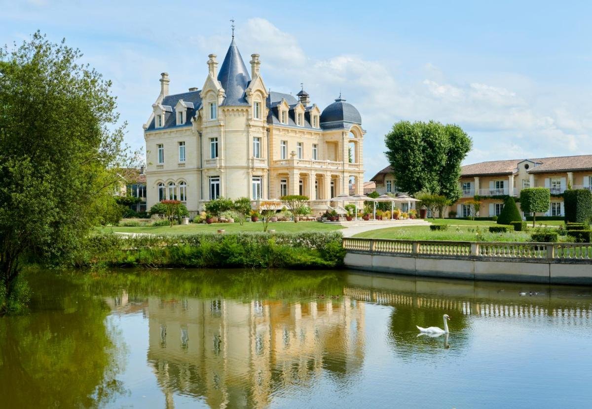 Château Hôtel Grand Barrail
