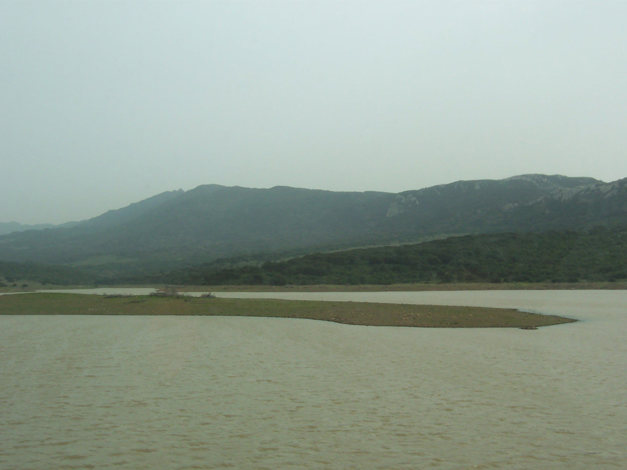 Embalse pantano Almodóvar, por eXplorador Escocés
