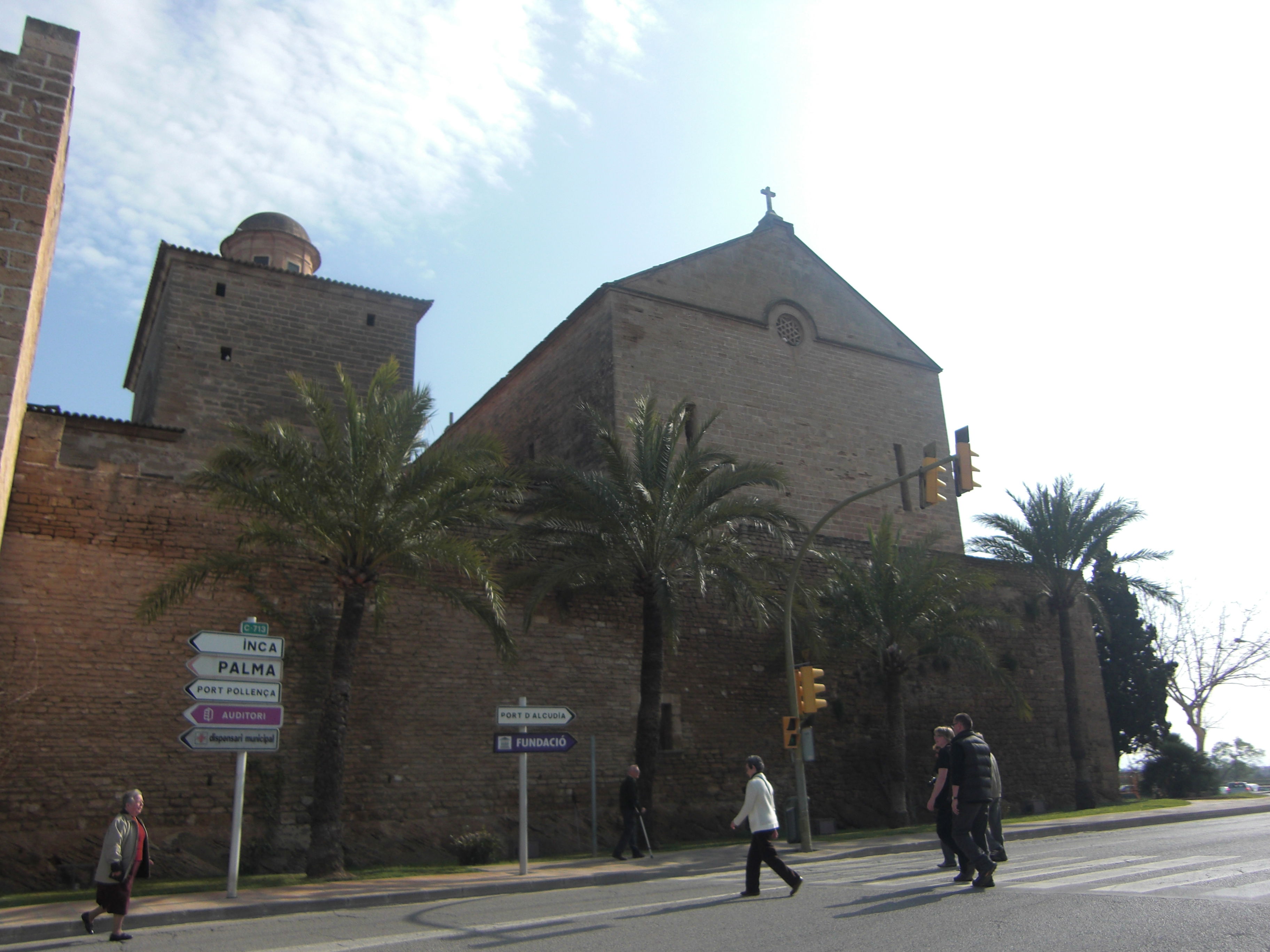 Iglesia de Alcúdia, por Rikkupikku