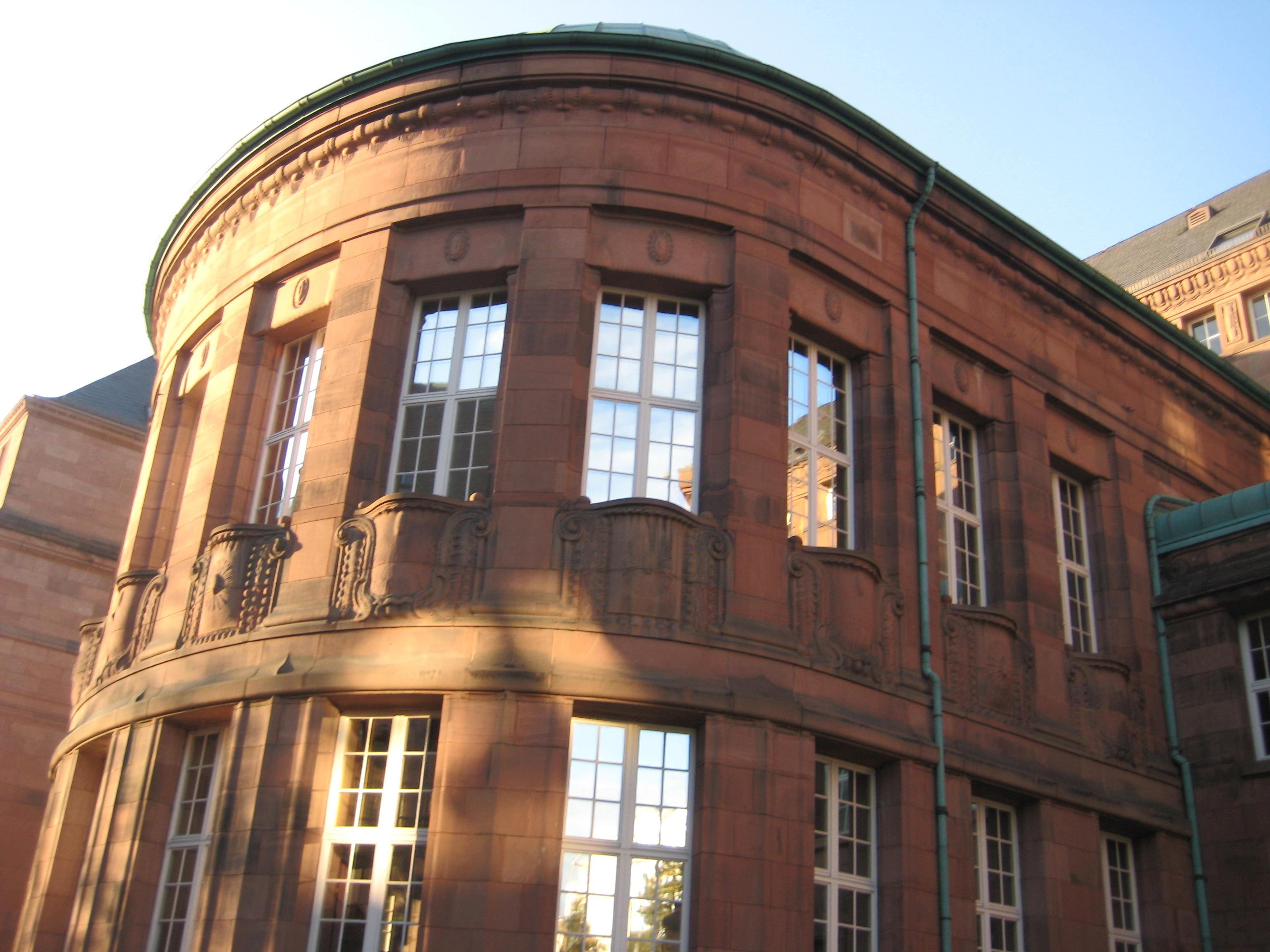 Universidad de Friburgo, por létii